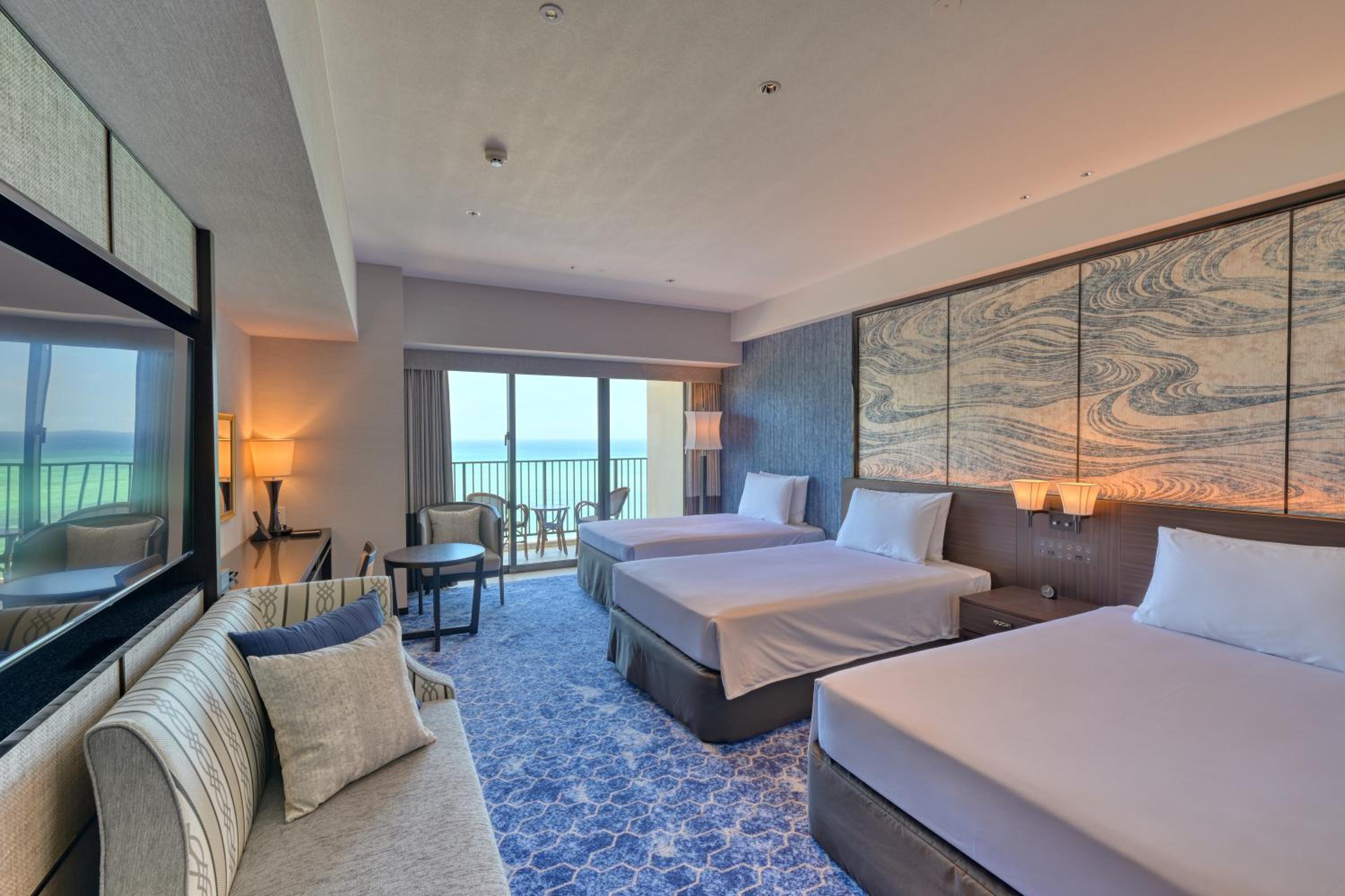 Deluxe Twin with Extra Bed - Photo 1