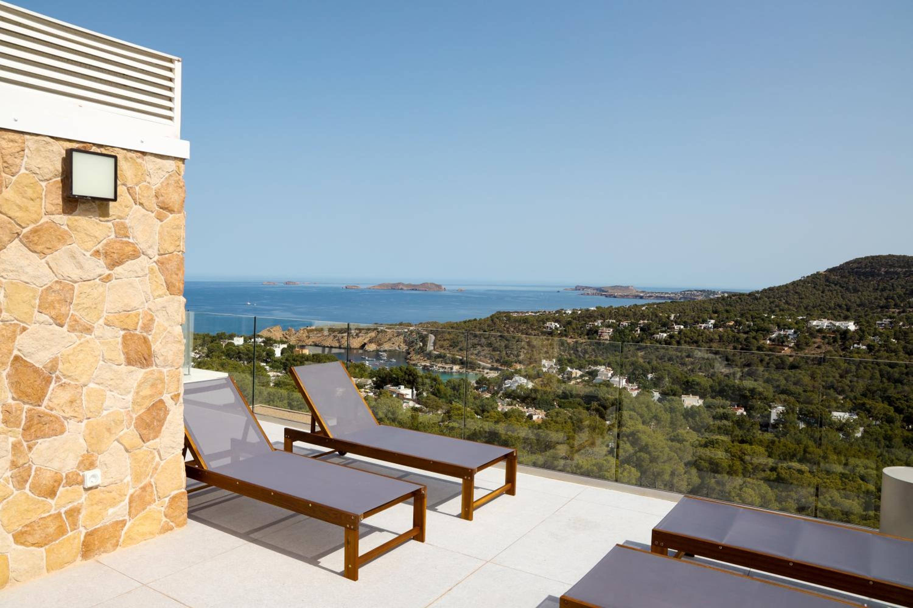 Grand Four Bedroom Penthouse With Panoramic Sea View photo 2