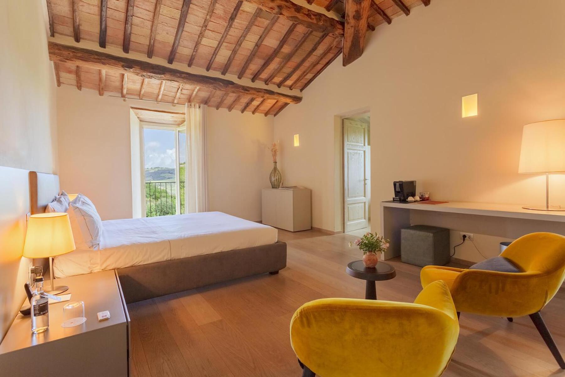 Deluxe Double Room - Photo 1