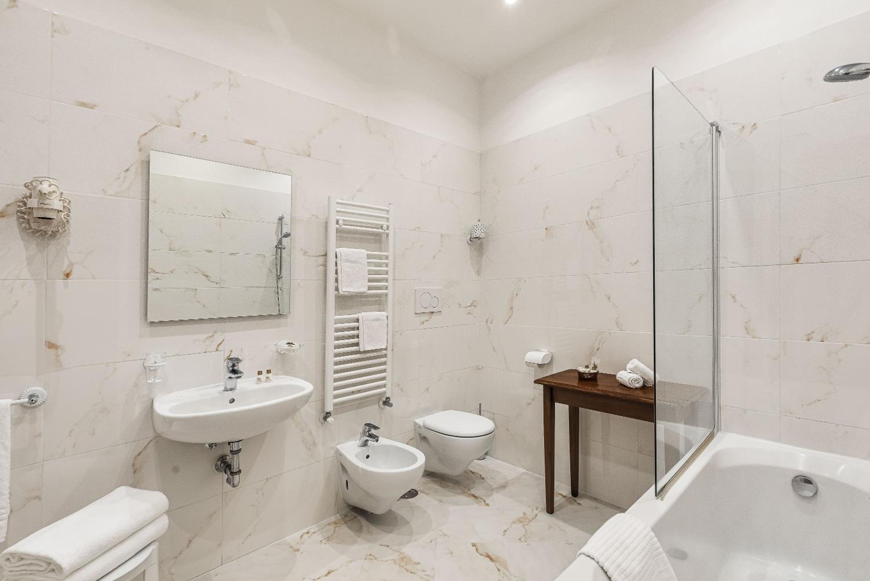 Superior Double or Twin Room photo 2
