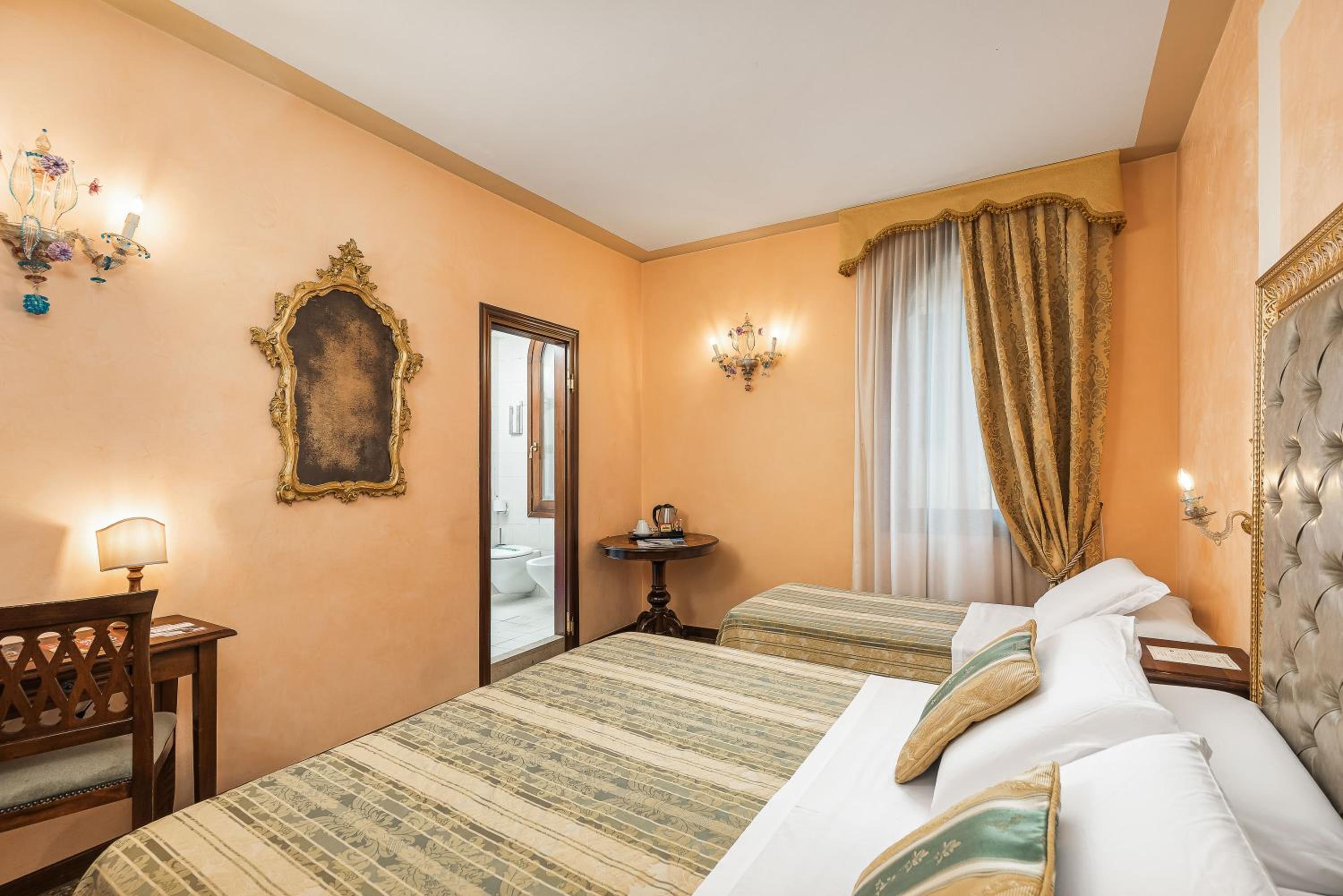 Superior Triple Room photo 3
