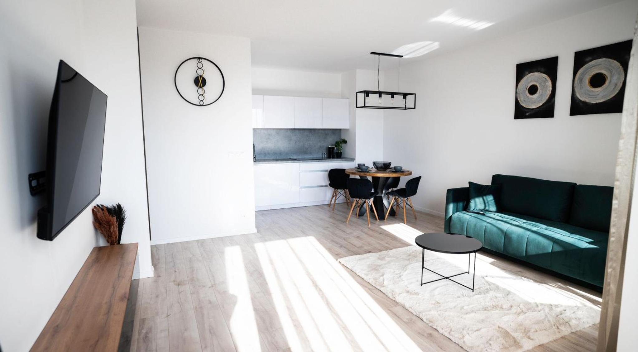 One-Bedroom Apartment photo 1