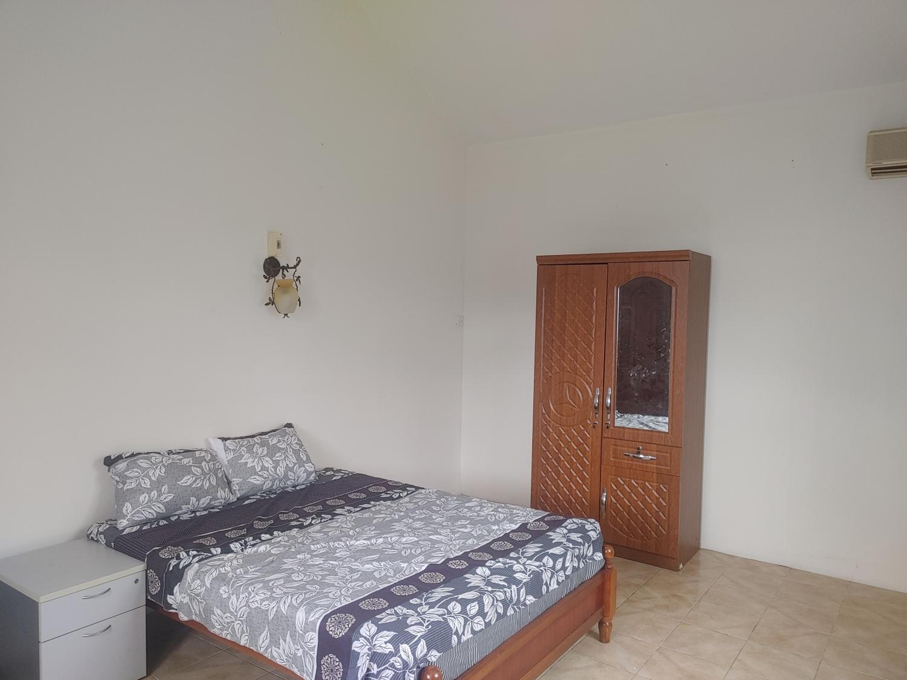 Double or Twin Room with Shared Bathroom photo 2