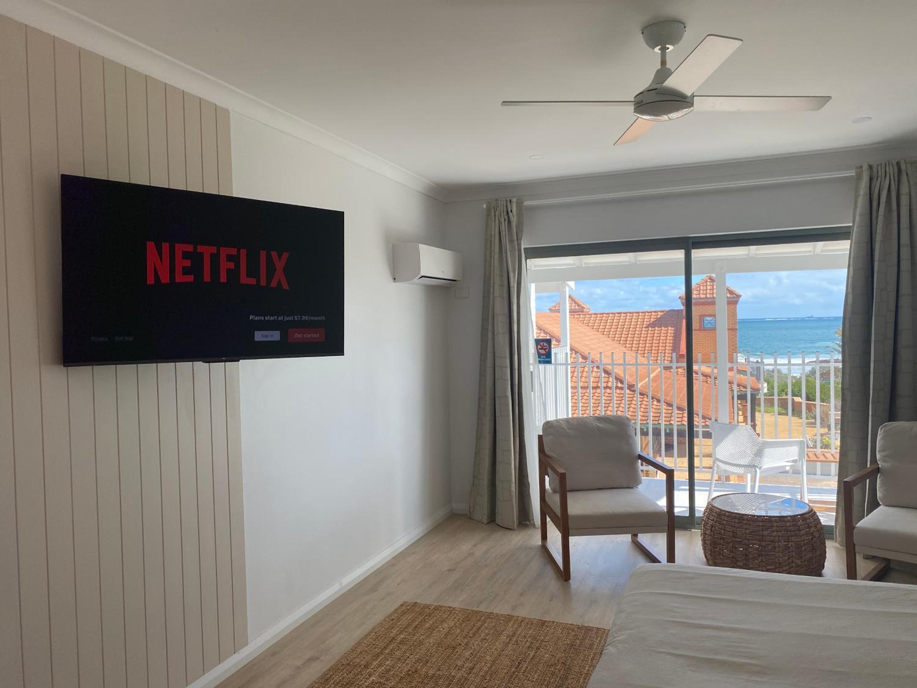 Studio Apartment with Sea View