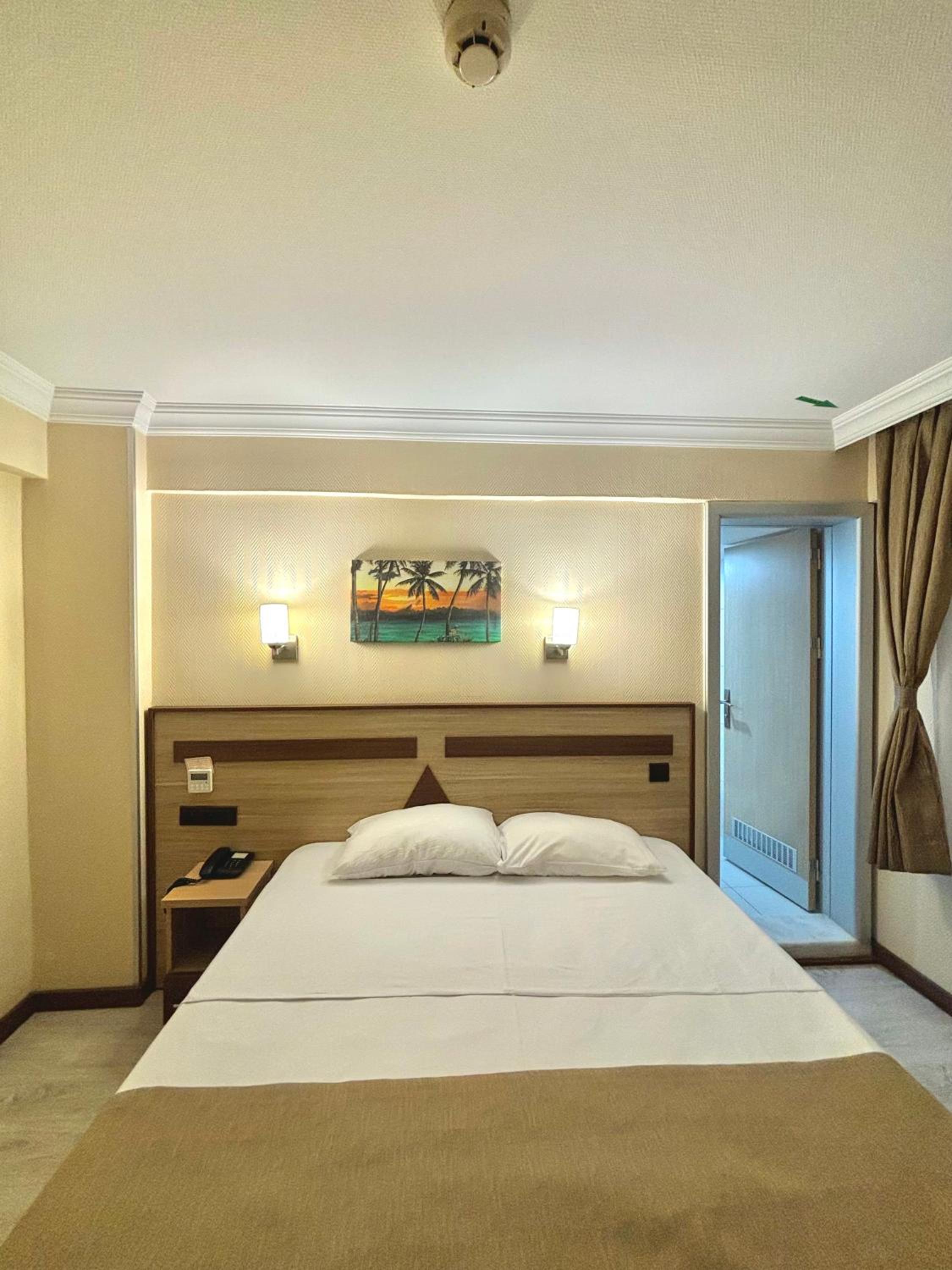 Standard Single Room photo 2