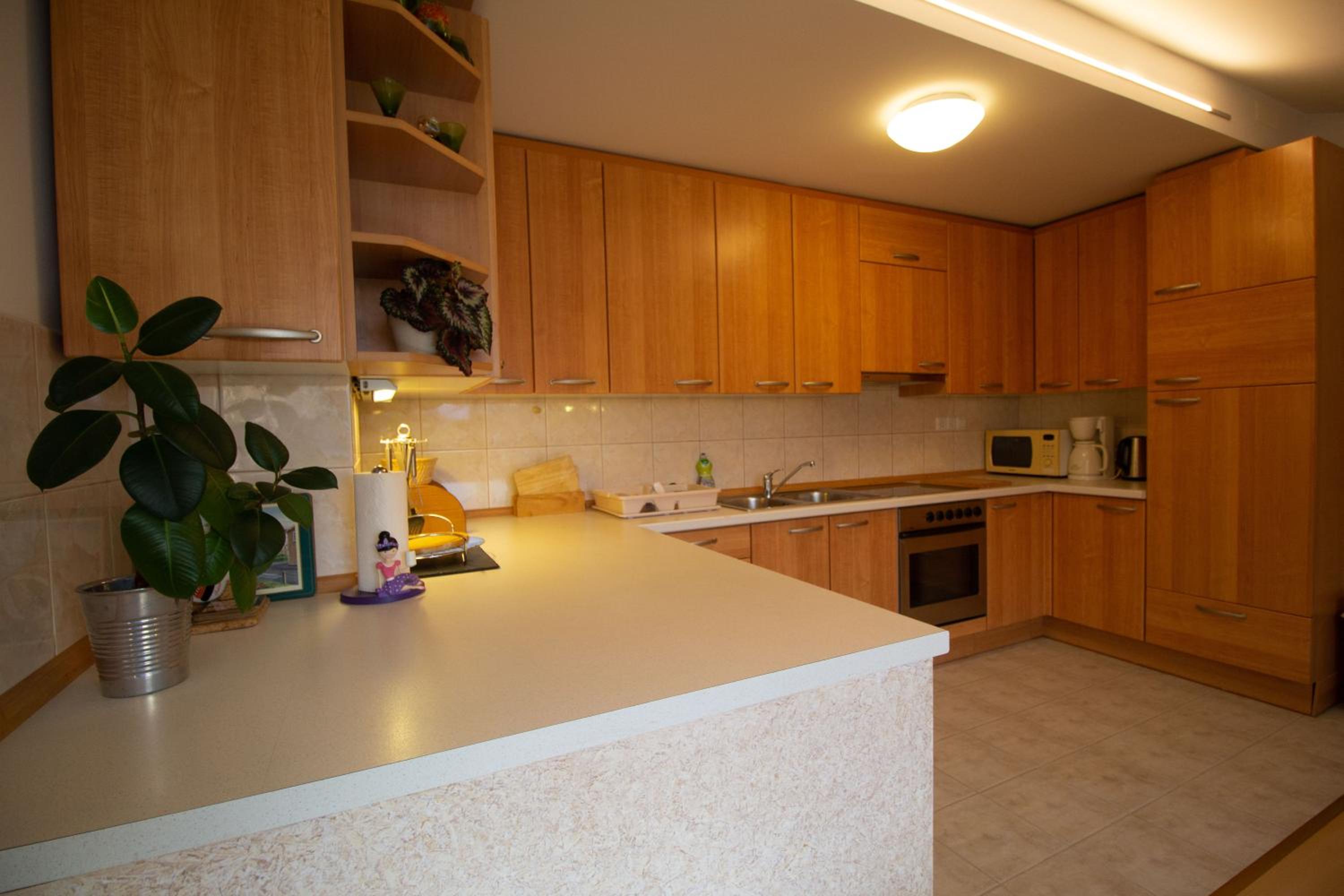 Apartment (4 Adults) photo 2