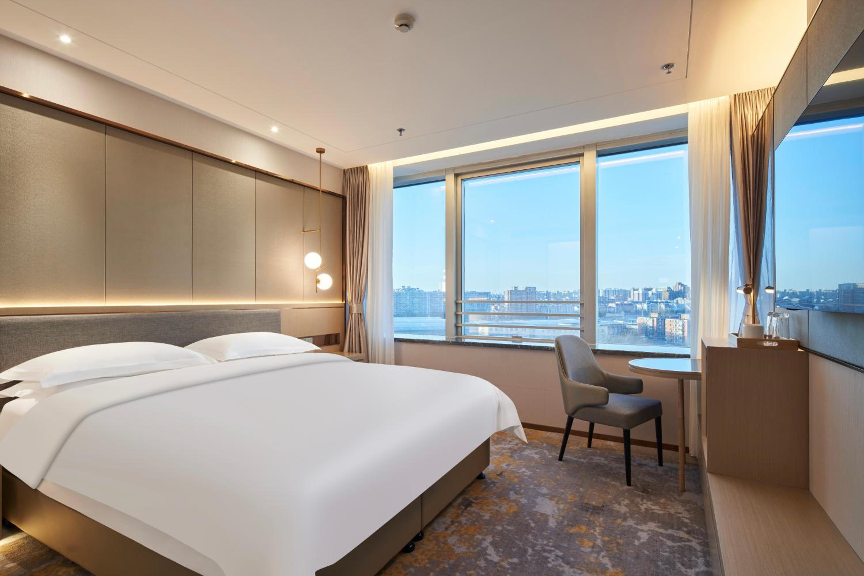 Executive King Room