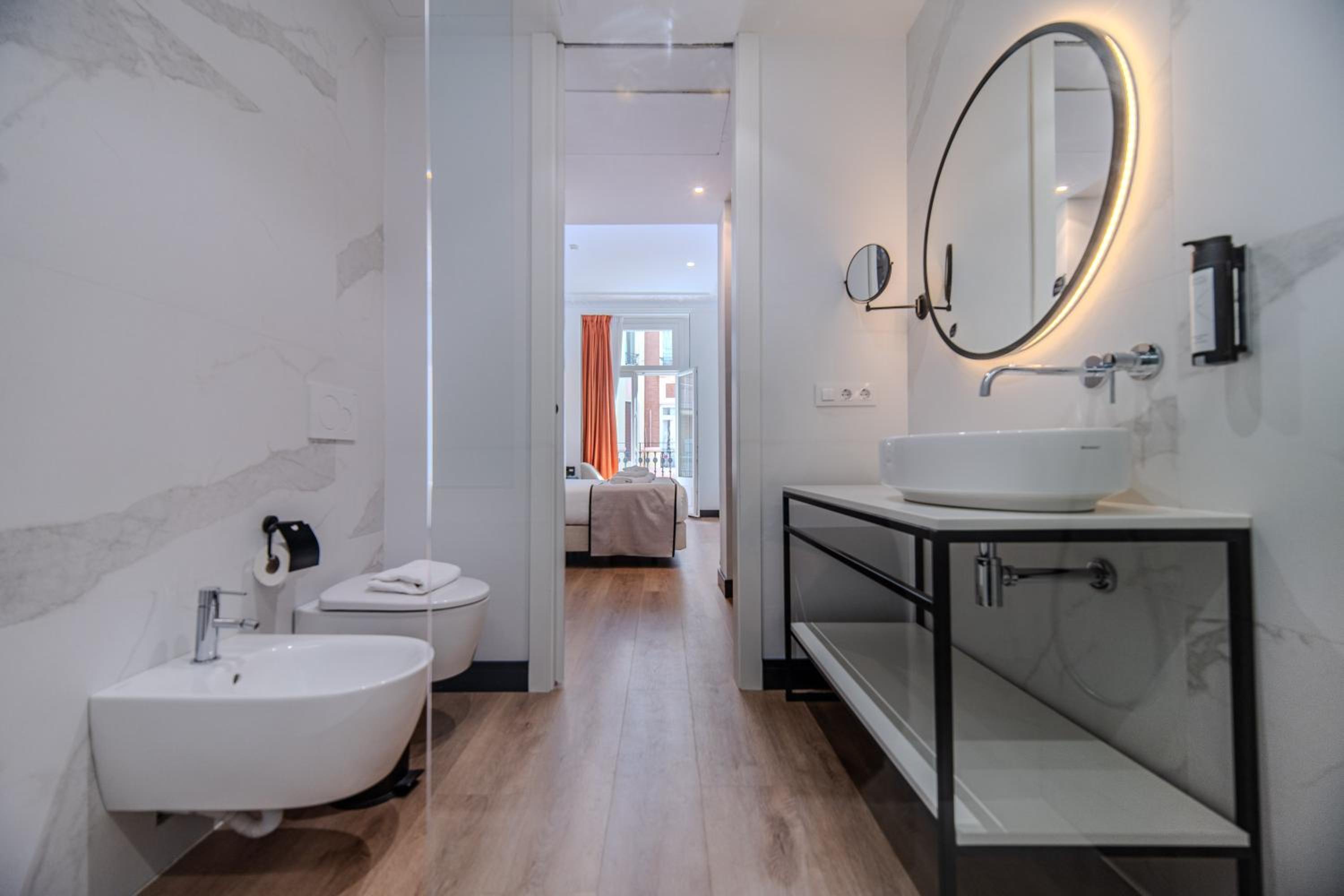 Double or Twin Room - Photo 23