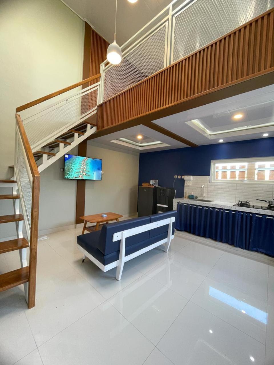 One-Bedroom House photo 1