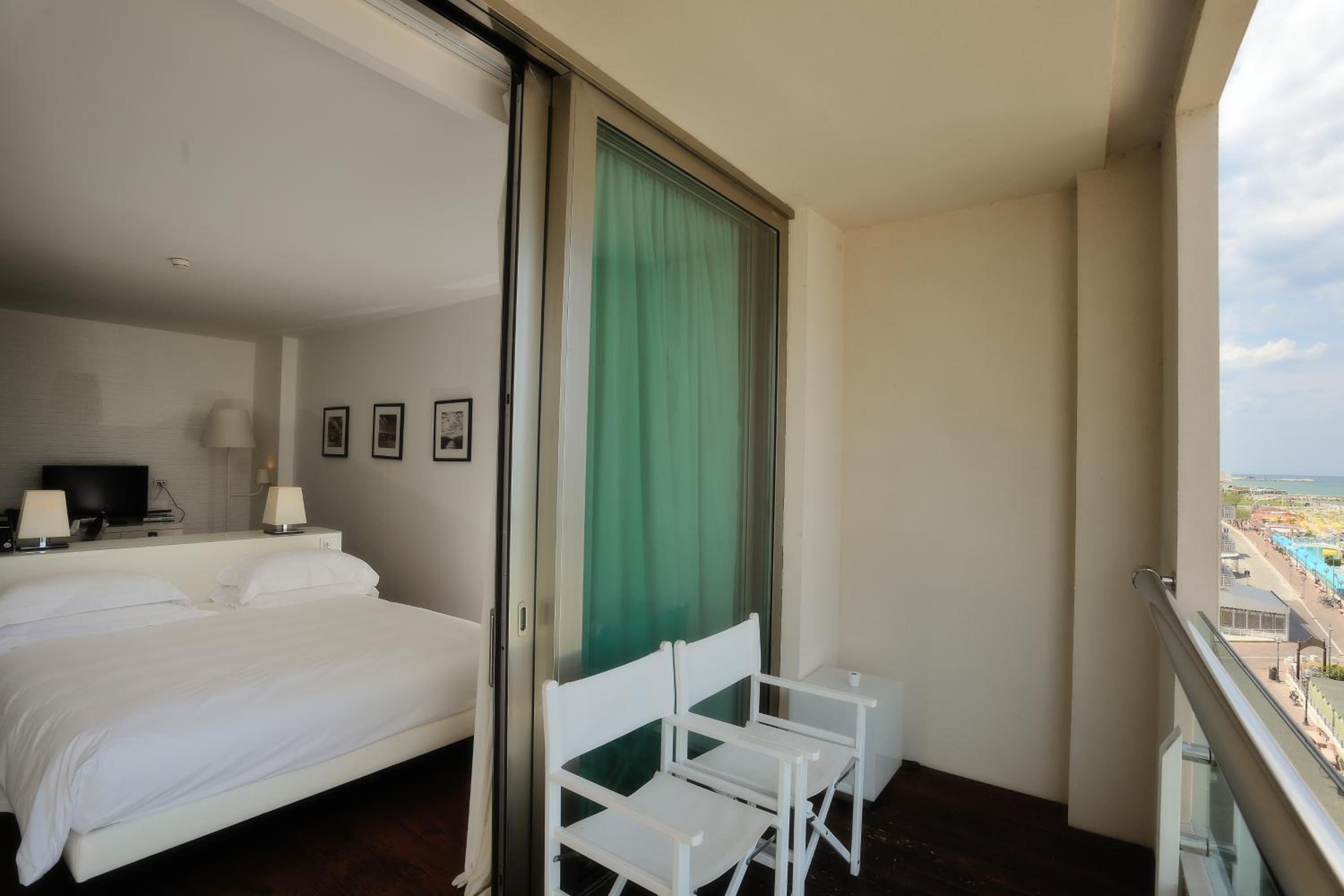 Junior Suite - Photo 6