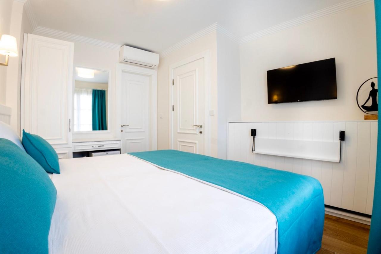 Deluxe Double Room With Extra Bed