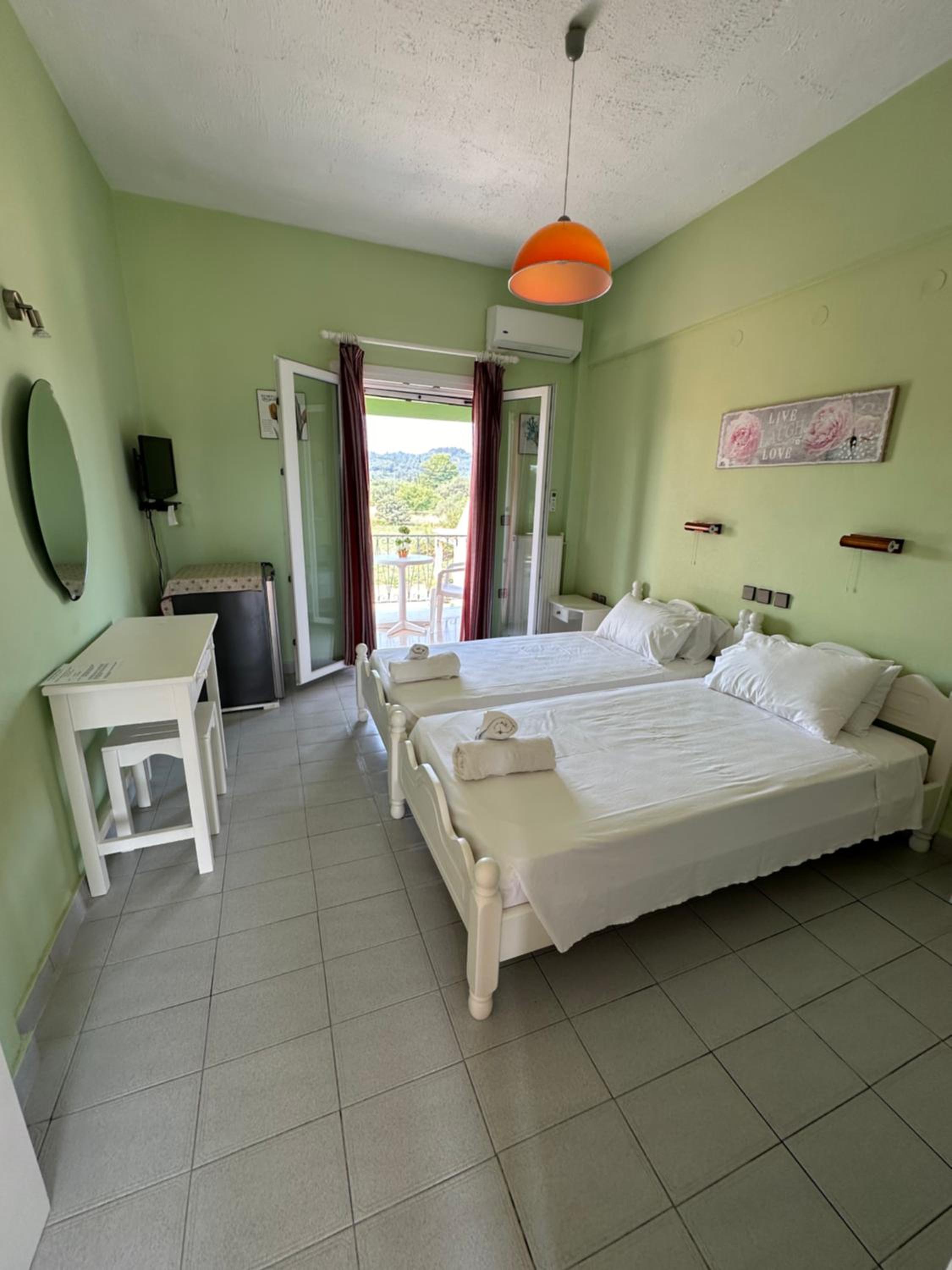 Double or Twin Room photo 3