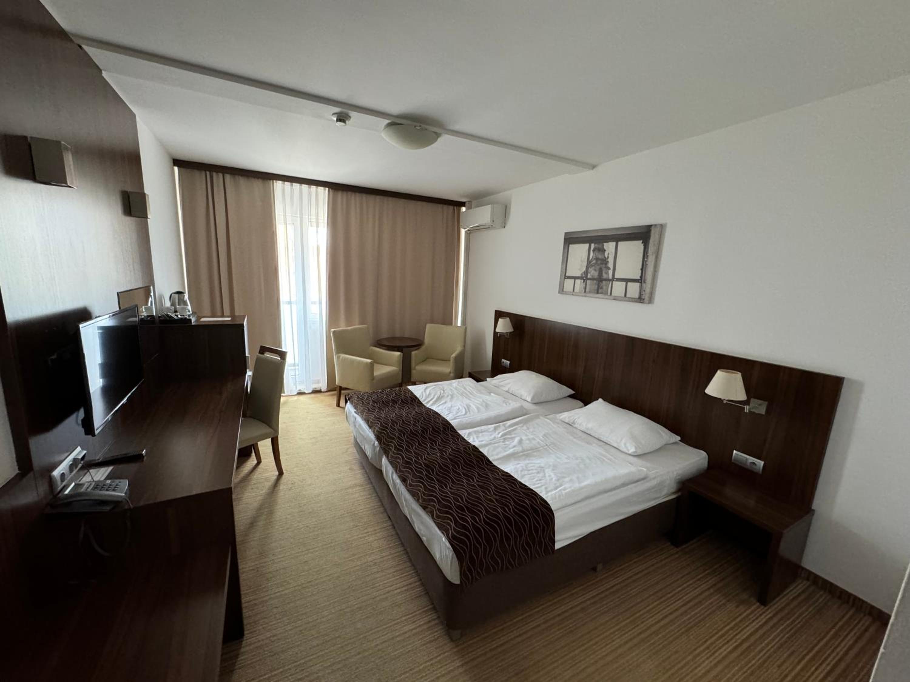 Superior Double Room - Photo 1