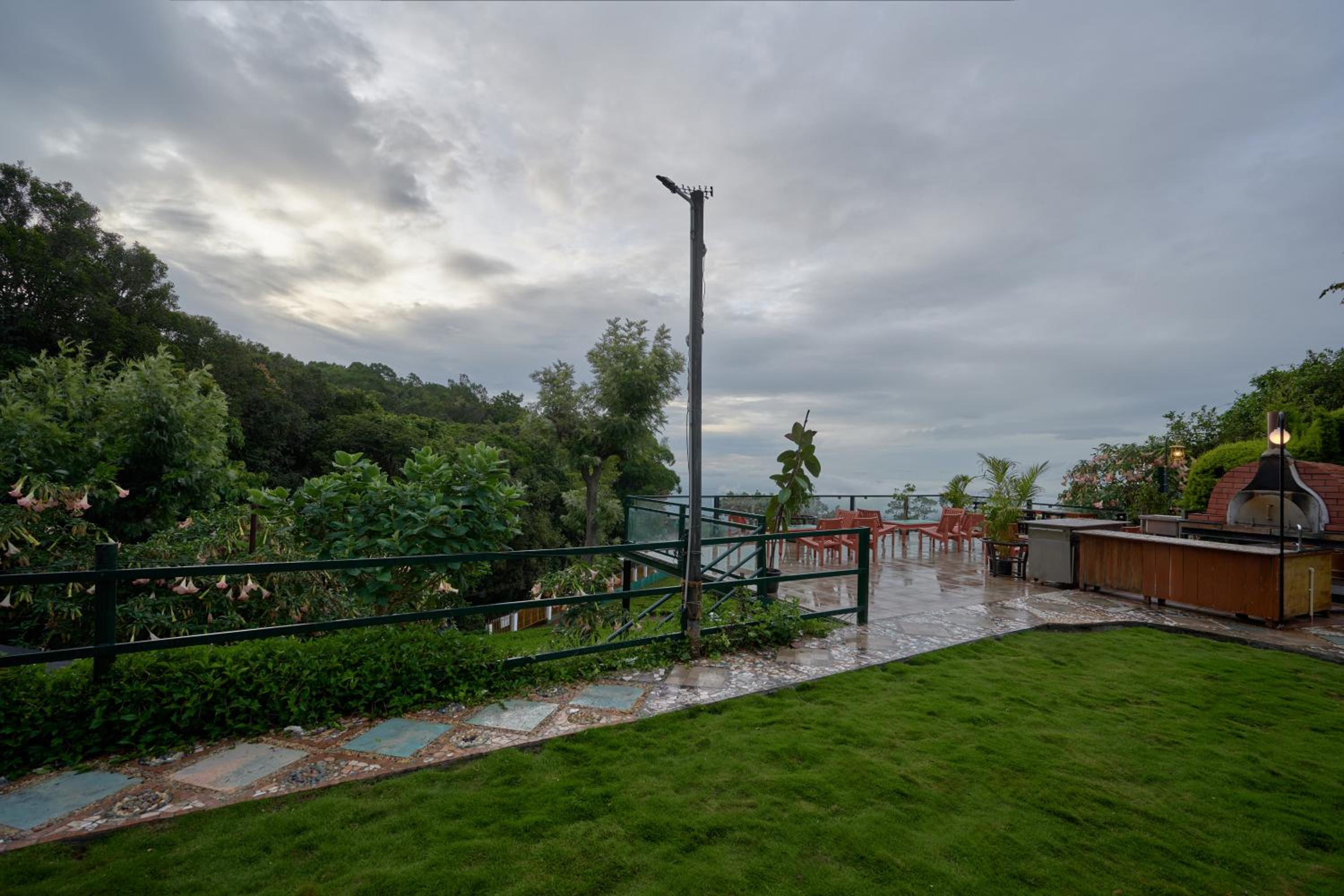 Cliff View Room - Photo 2