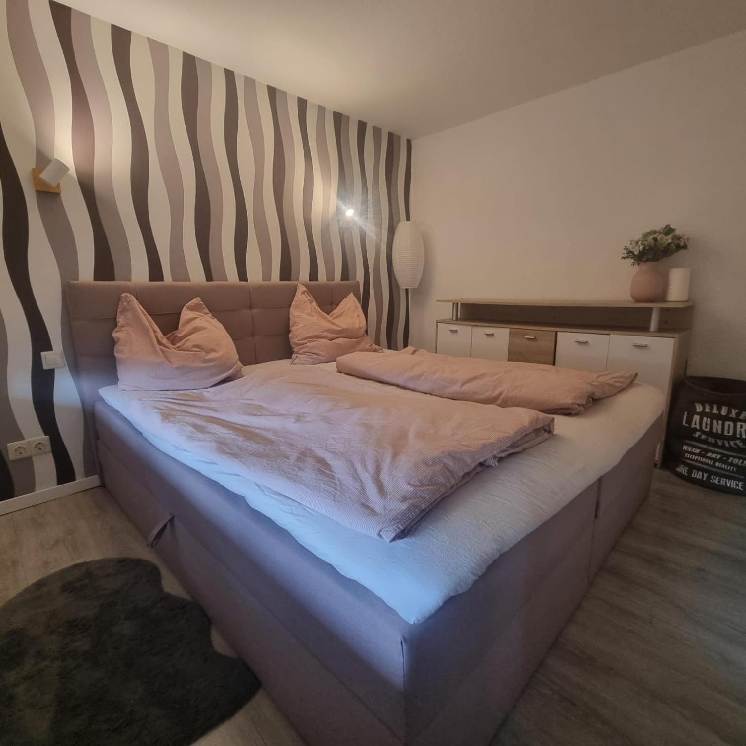 One-Bedroom House photo 1