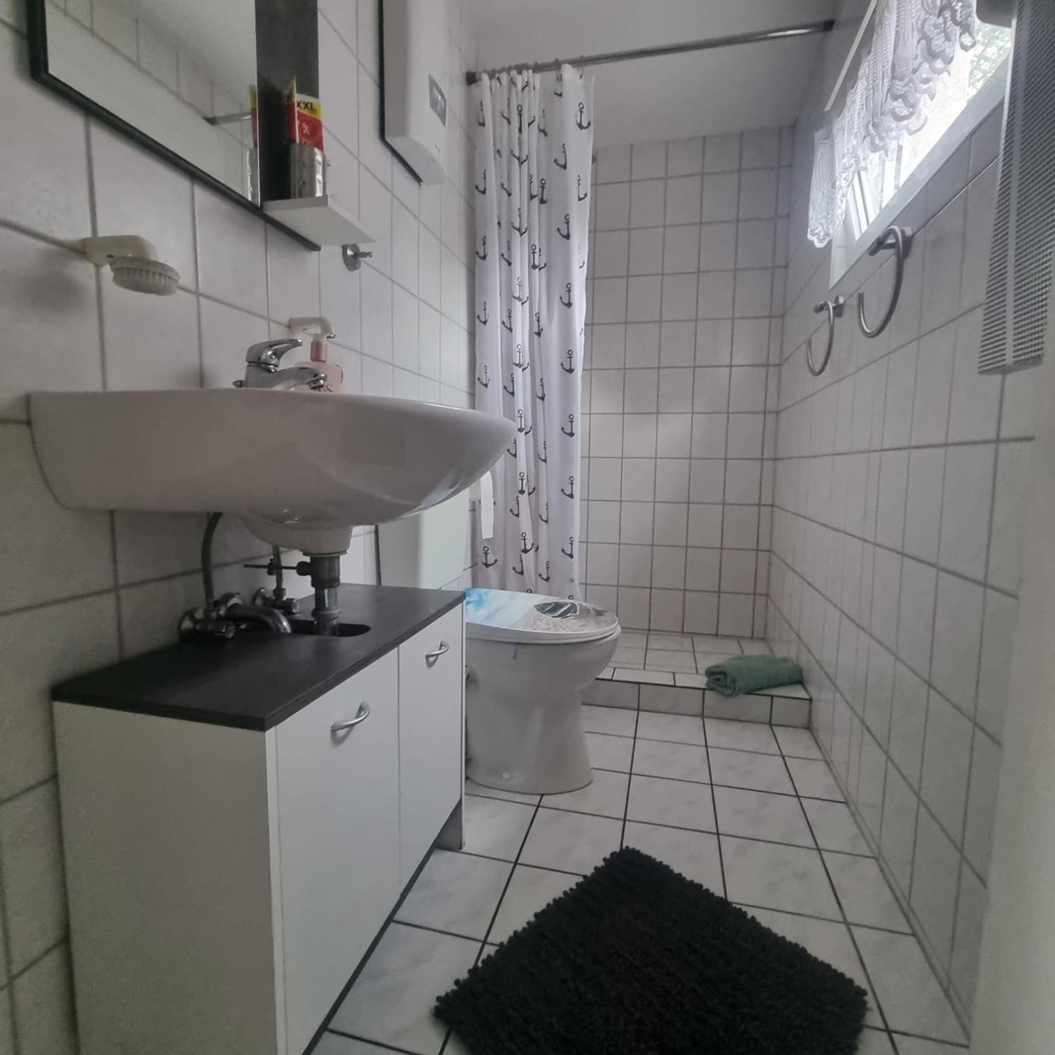 One-Bedroom House photo 2