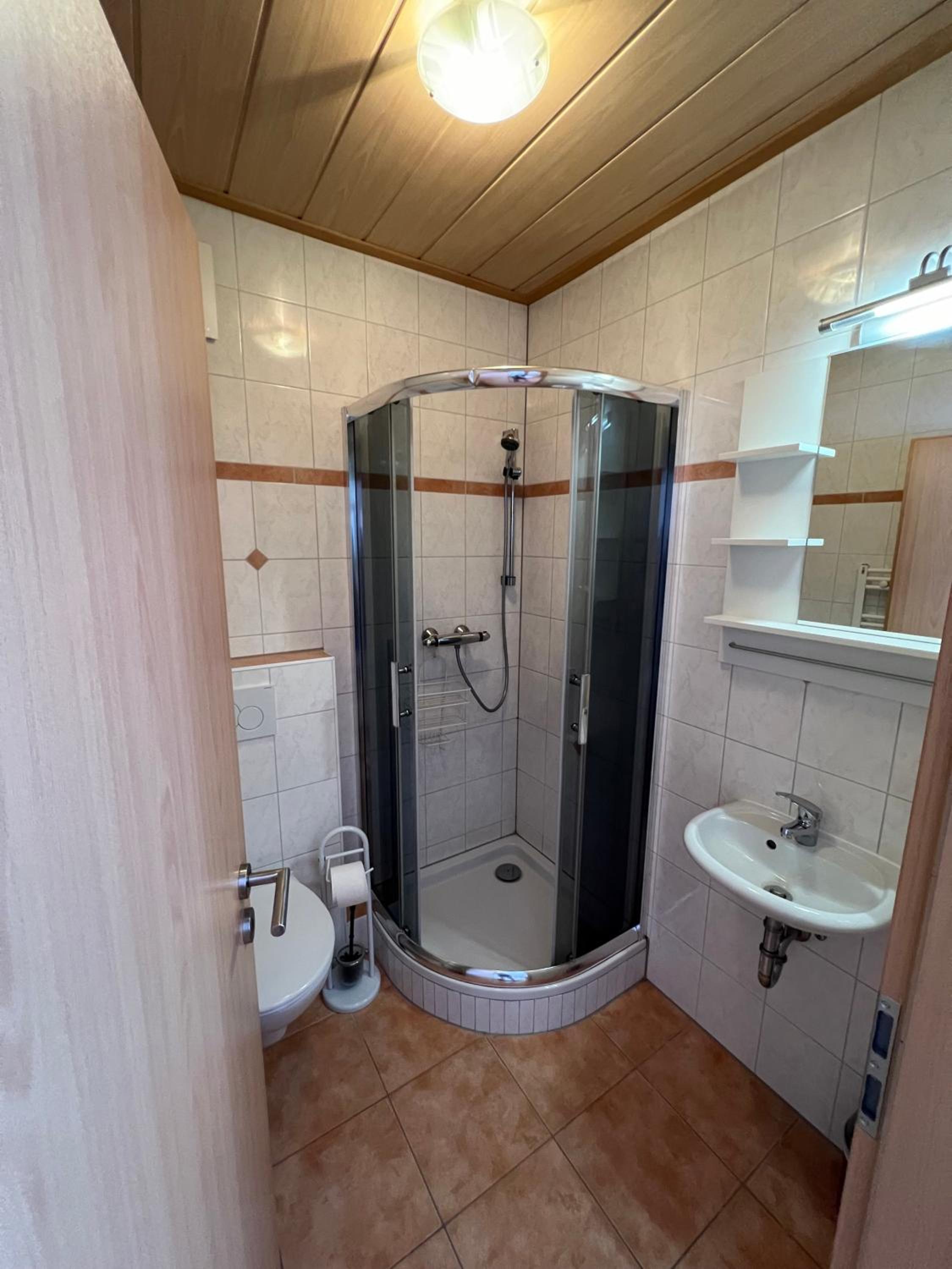Double Room with Private Bathroom photo 2