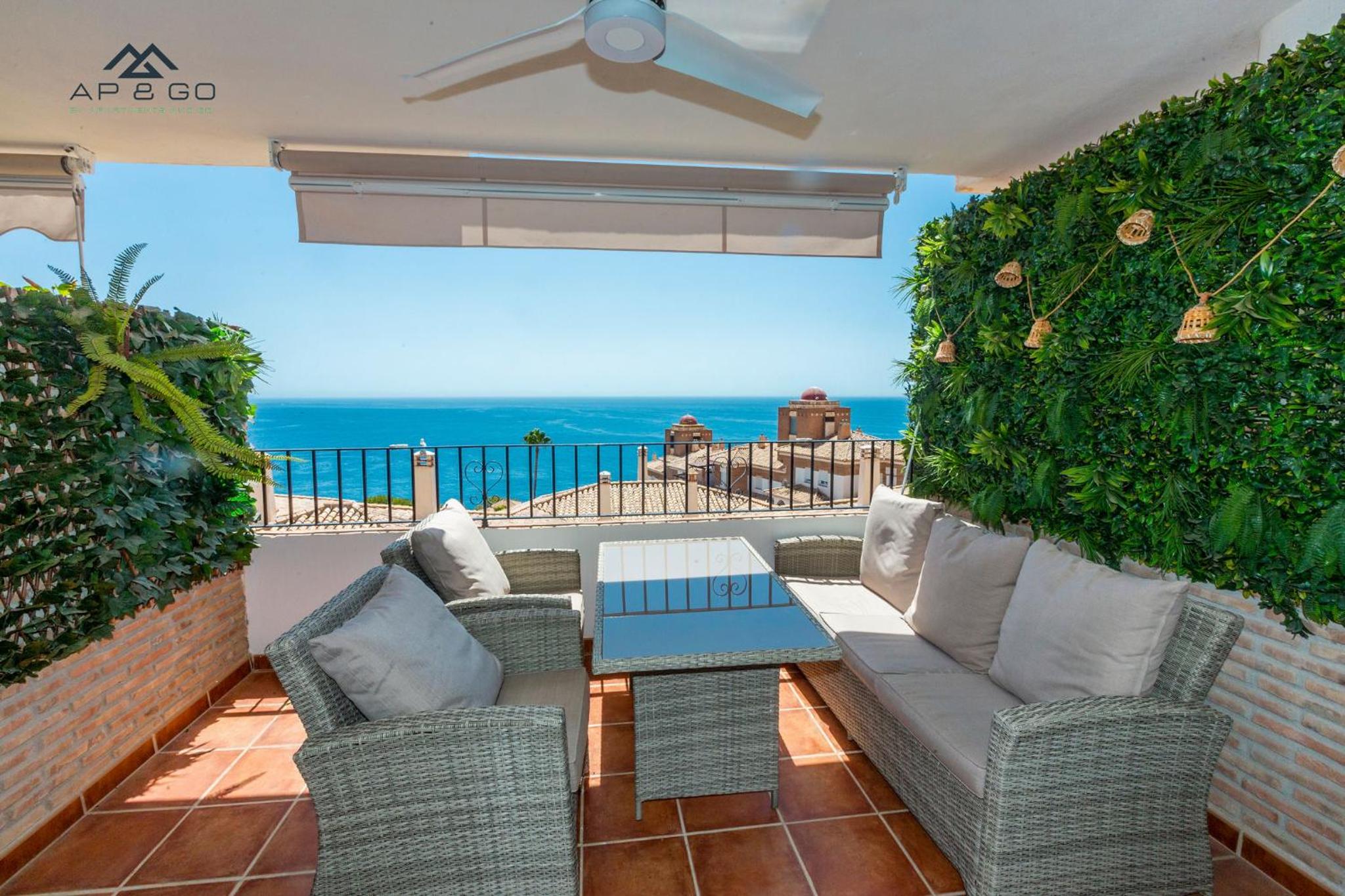 Apartment with Sea View photo 2