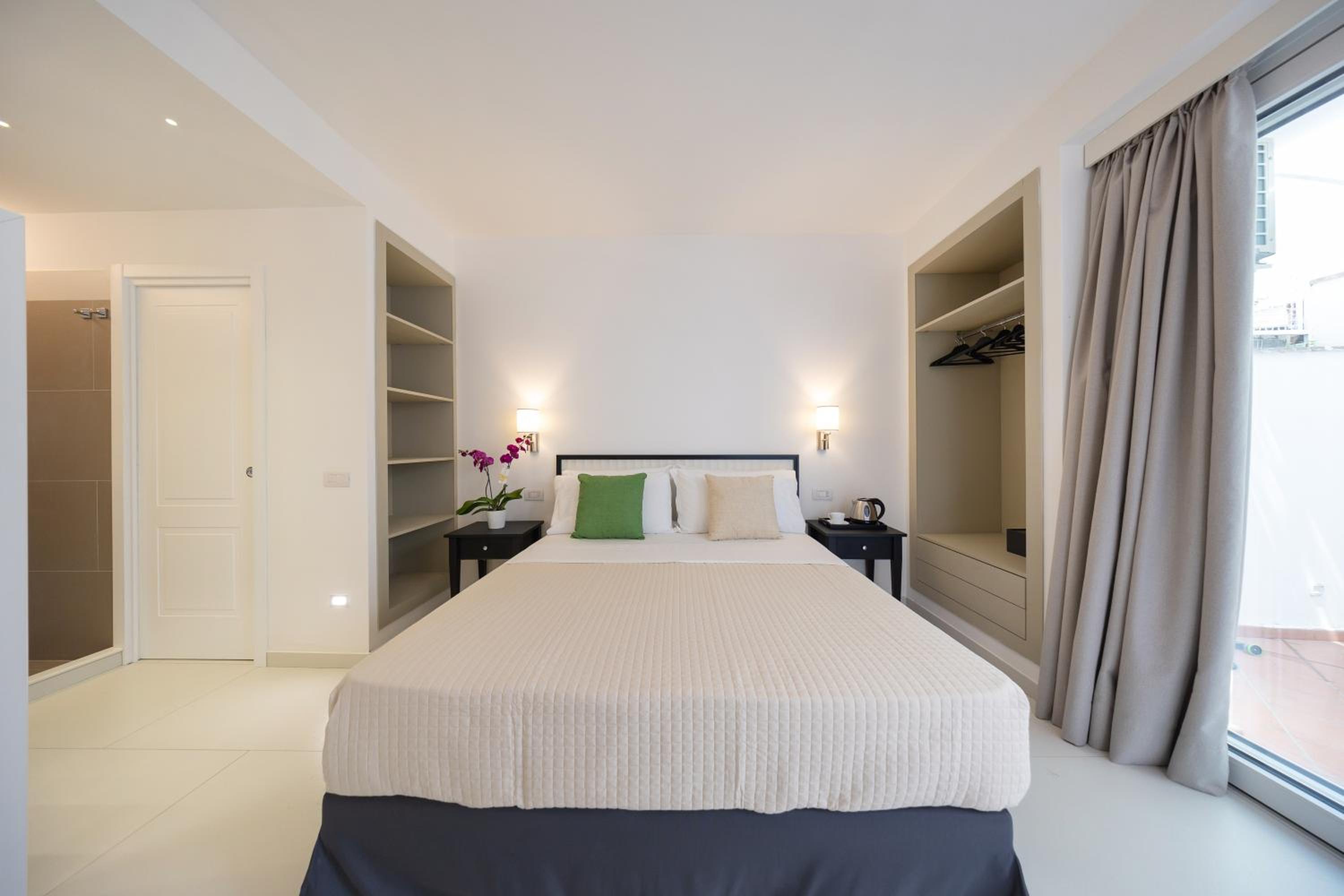 Double Room with Private Bathroom photo 3