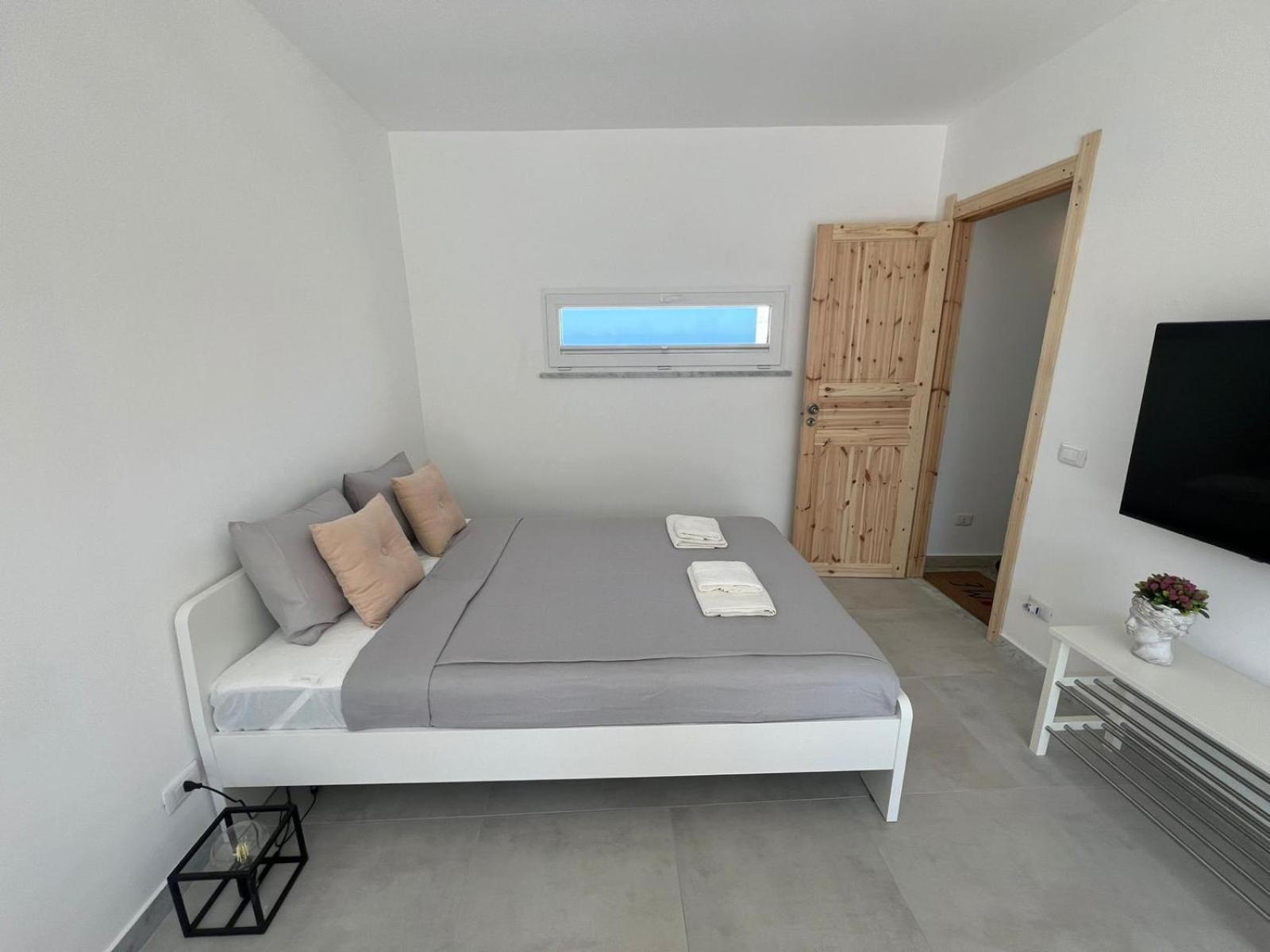 Studio with Terrace photo 1