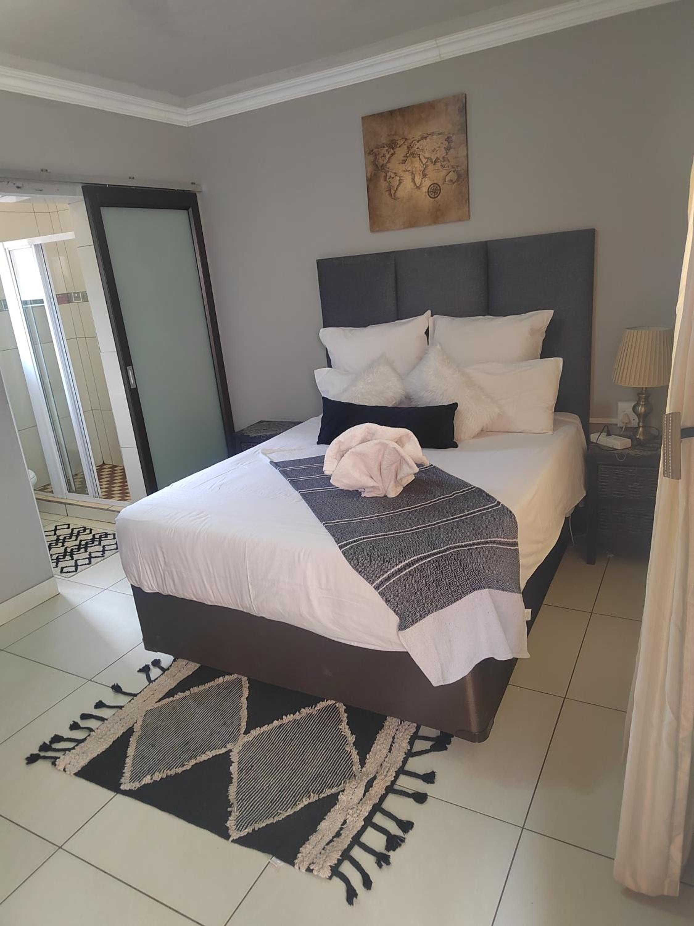 Standard Twin Room photo 3