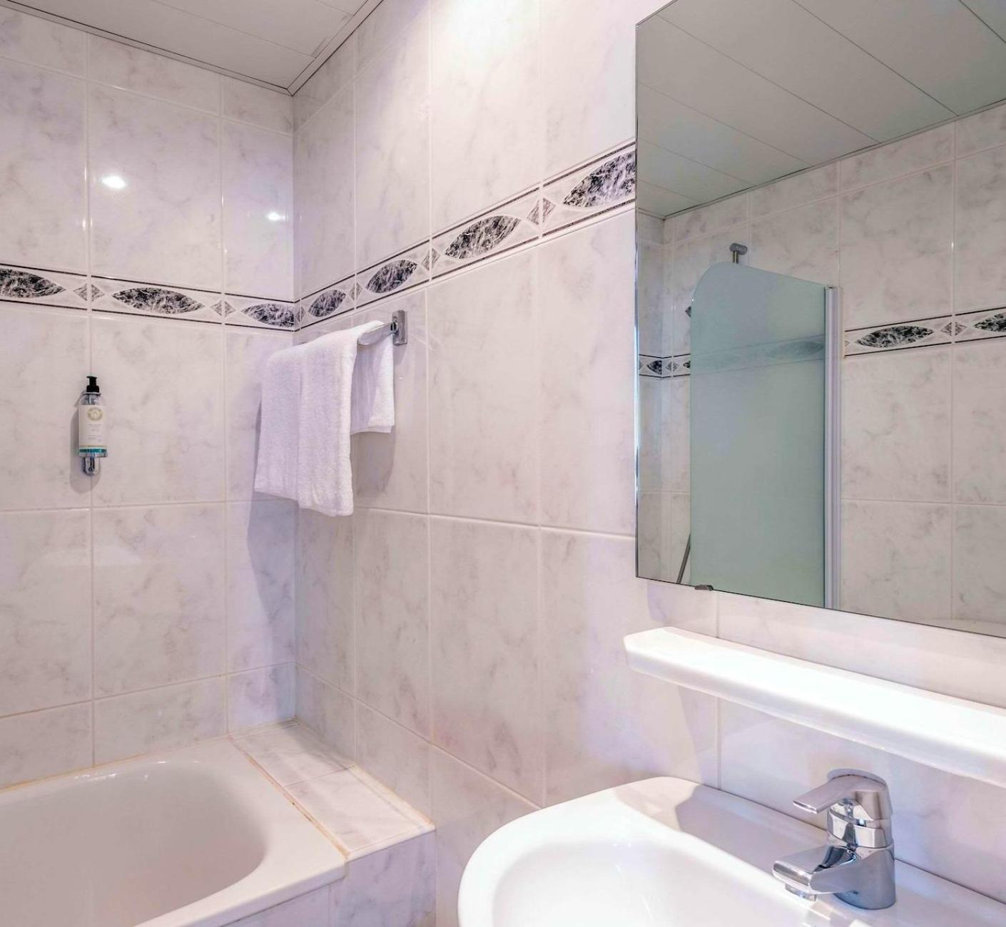 Triple Room - Photo 8