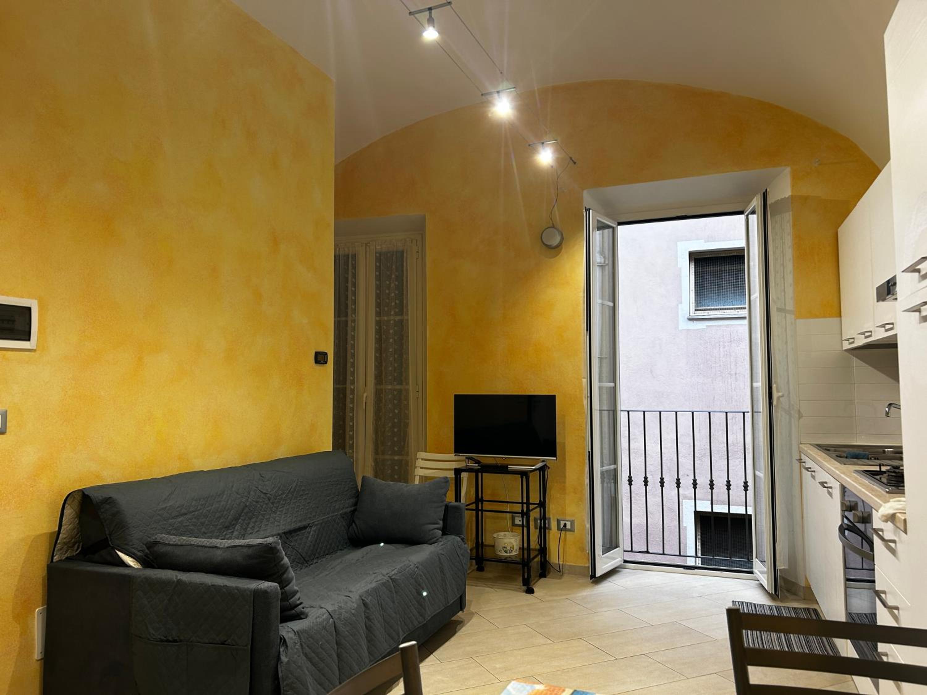 Studio Apartment With One Double Bed