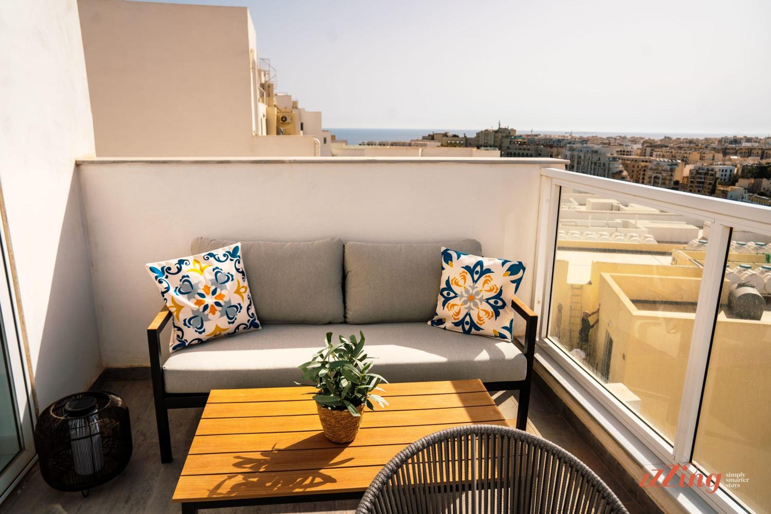 Penthouse Apartment photo 1