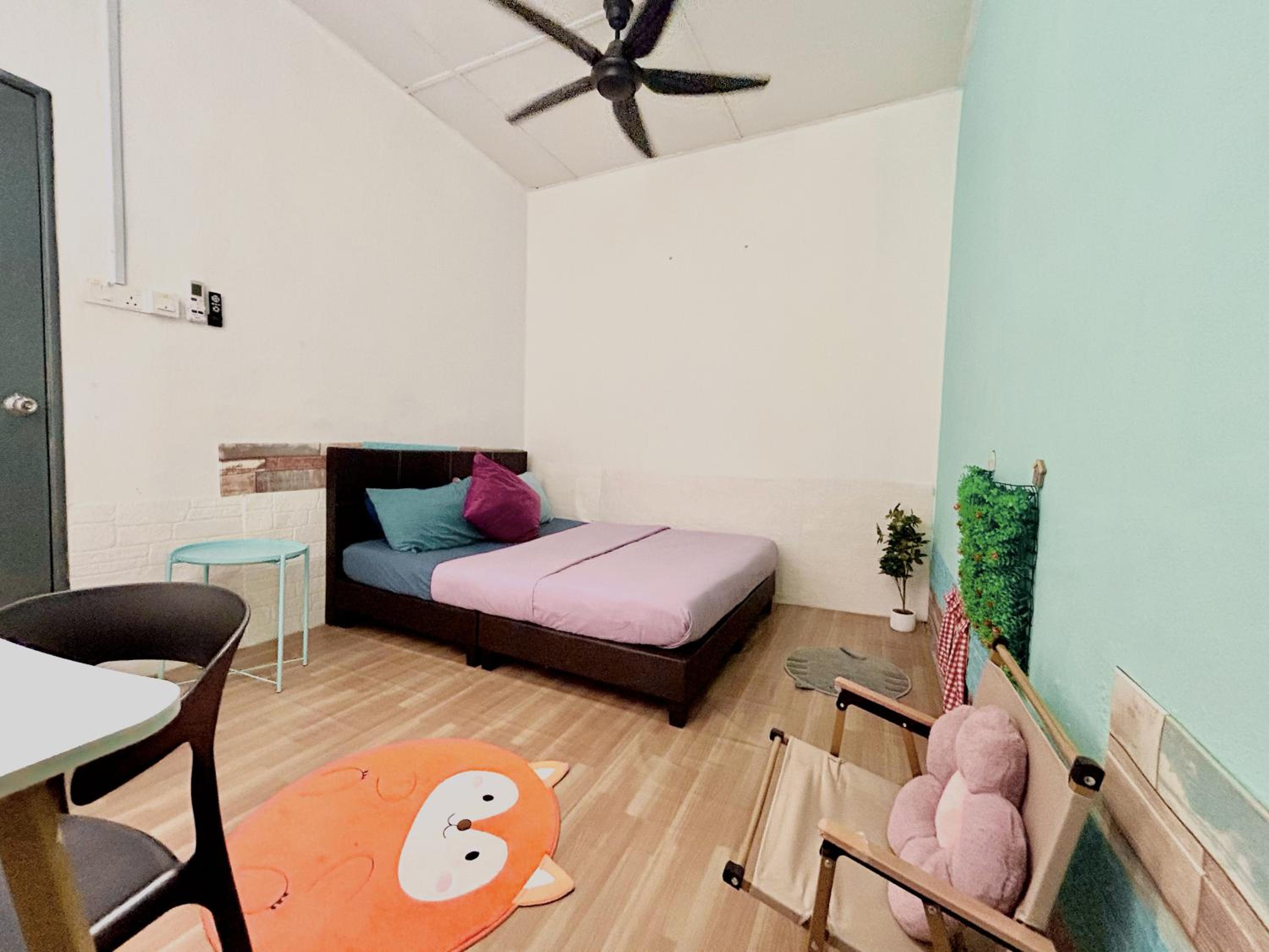 Two-Bedroom House photo 3