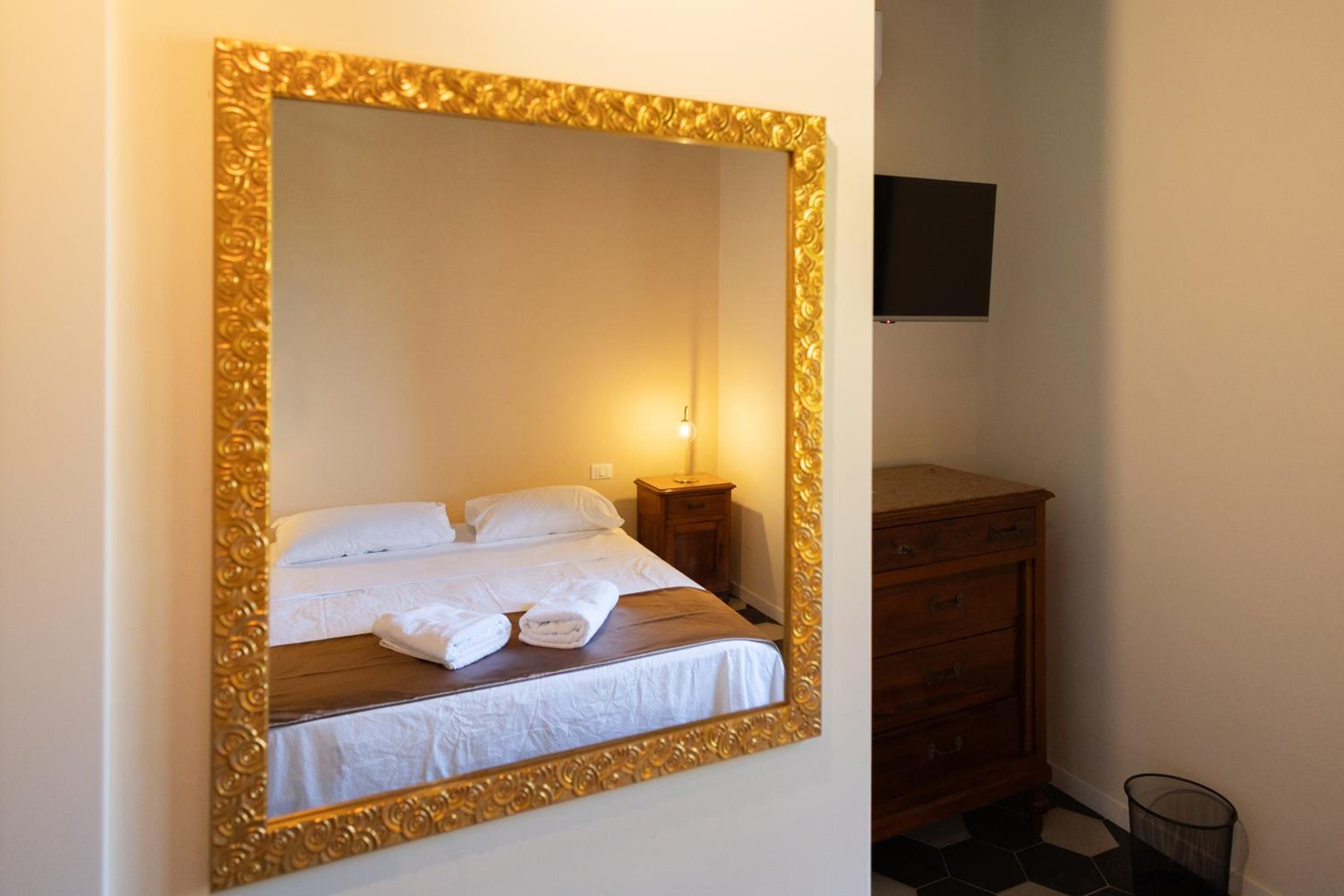 Superior King Room photo 1
