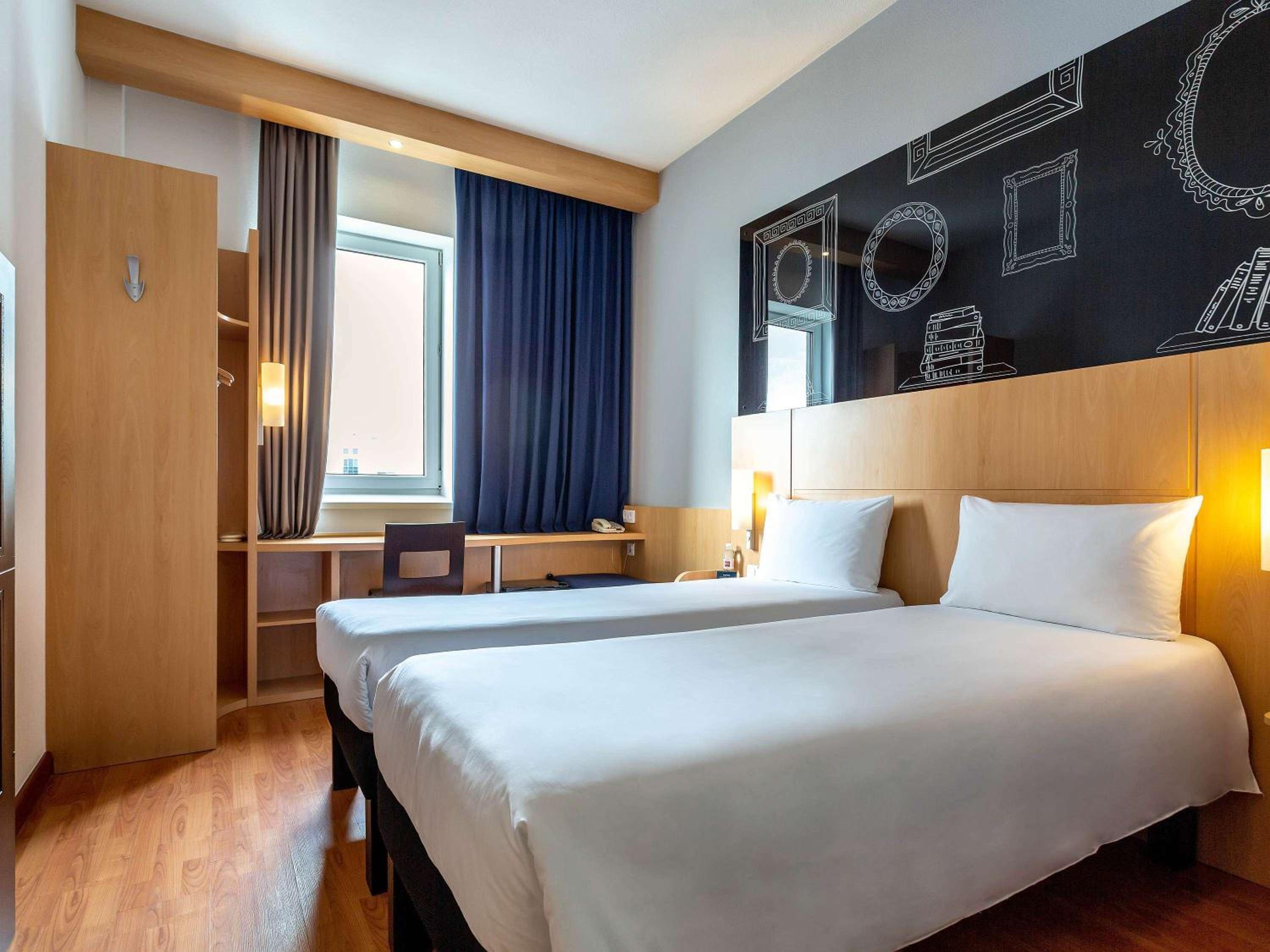 Standard Twin Room - Photo 1