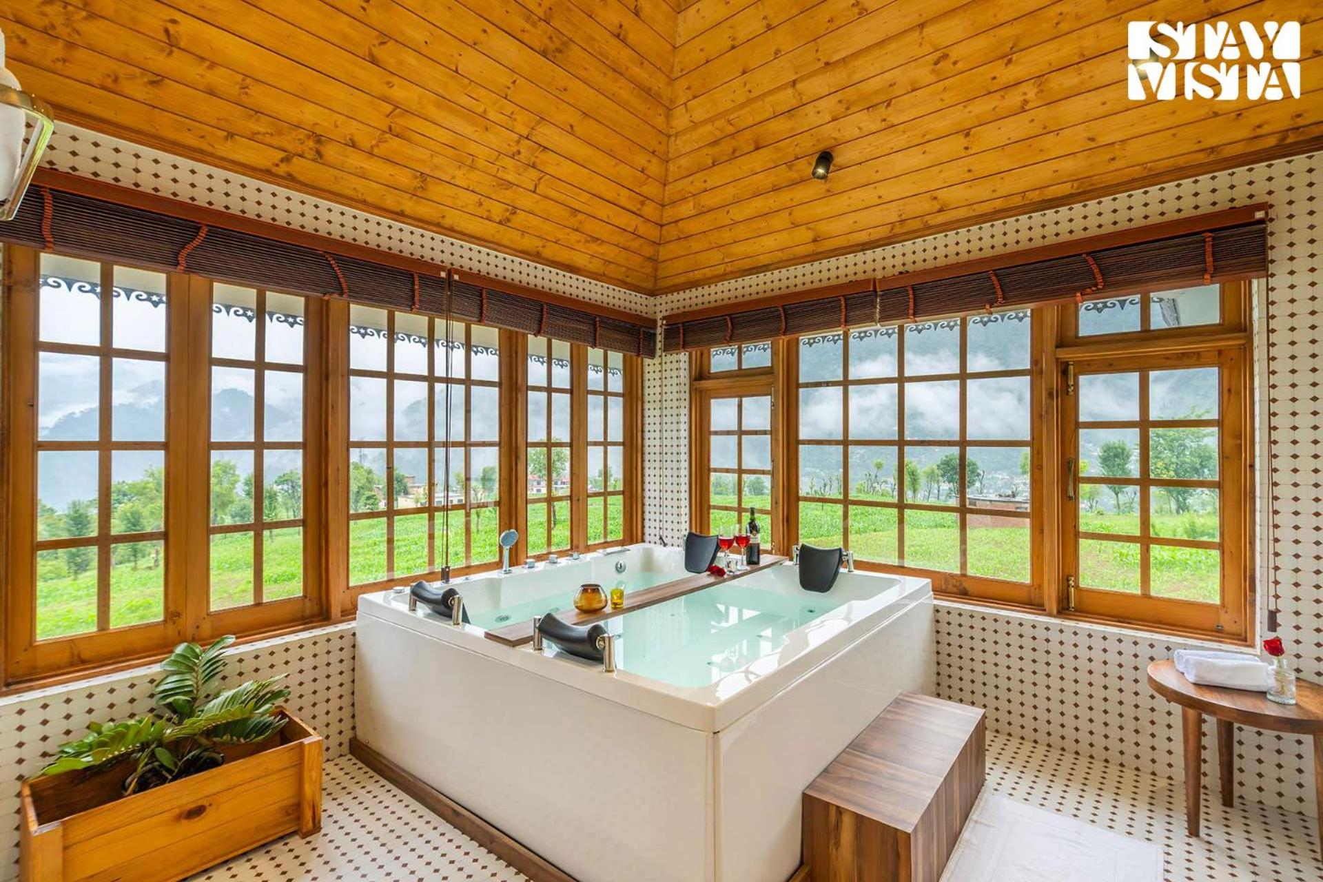 Three-Bedroom Villa photo 2