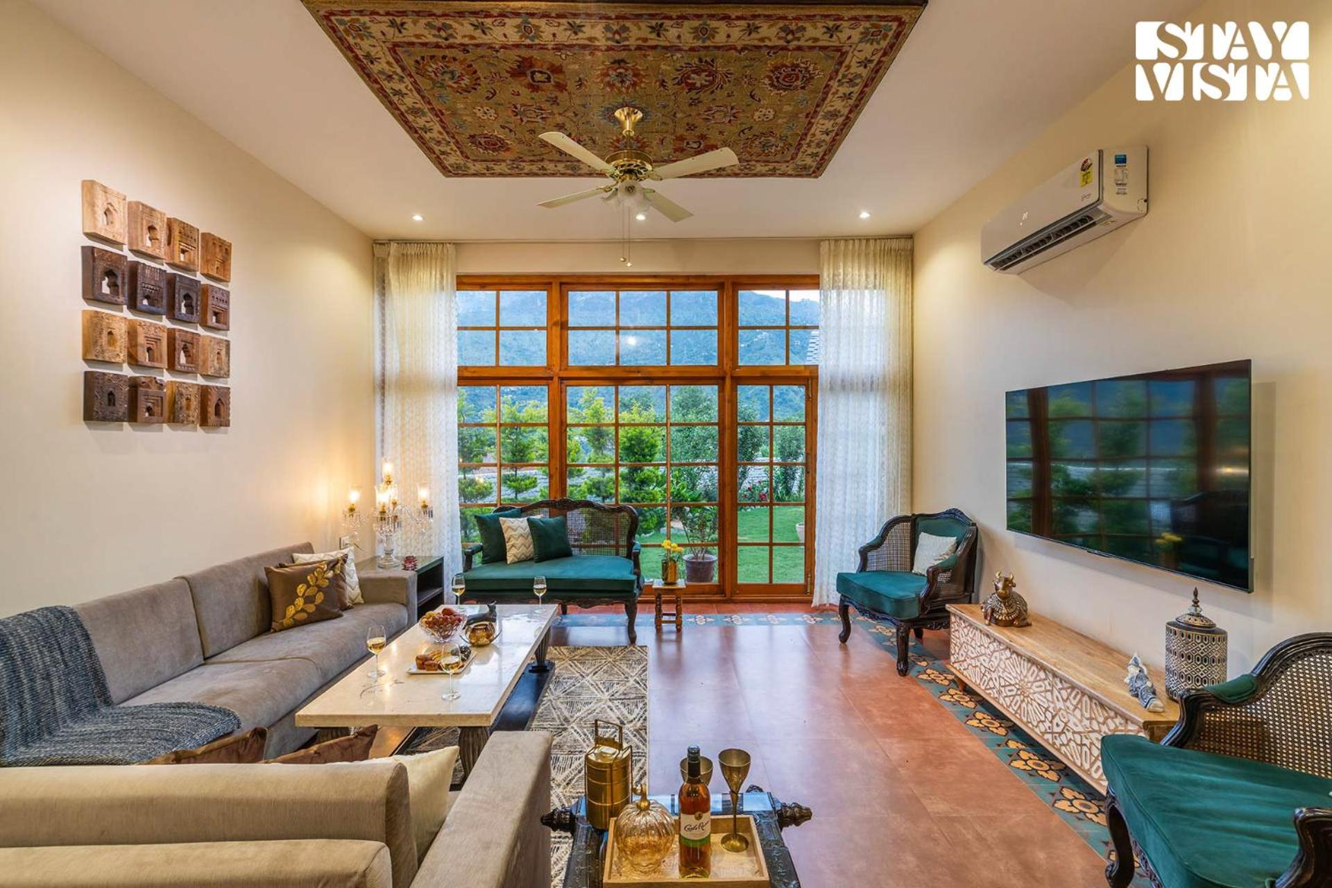 Villa photo 1