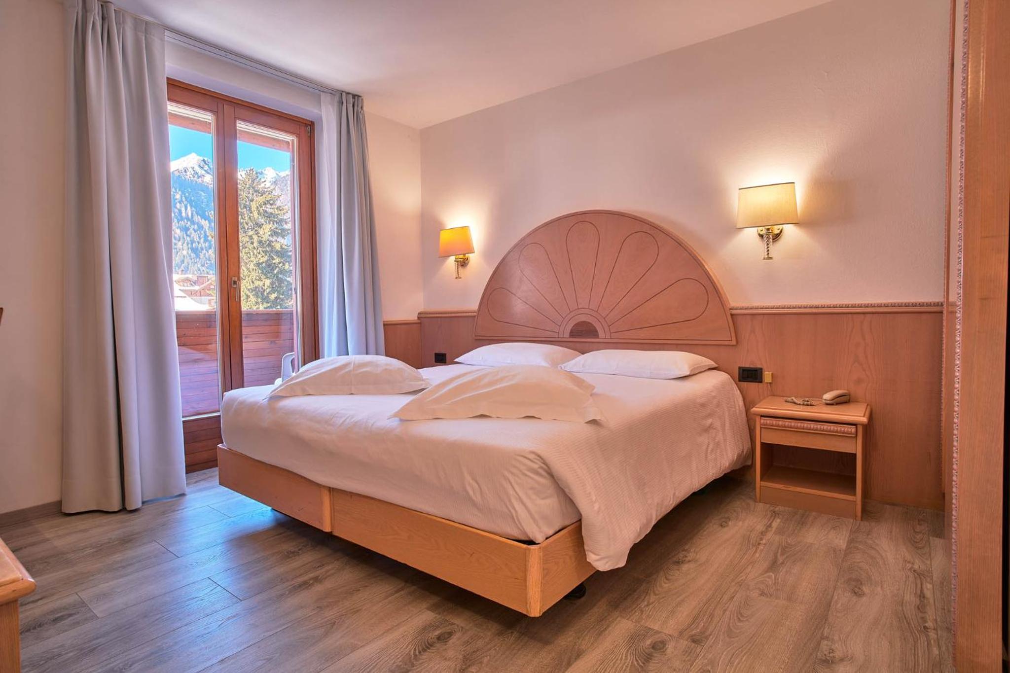 Double Or Twin Room With Mountain View