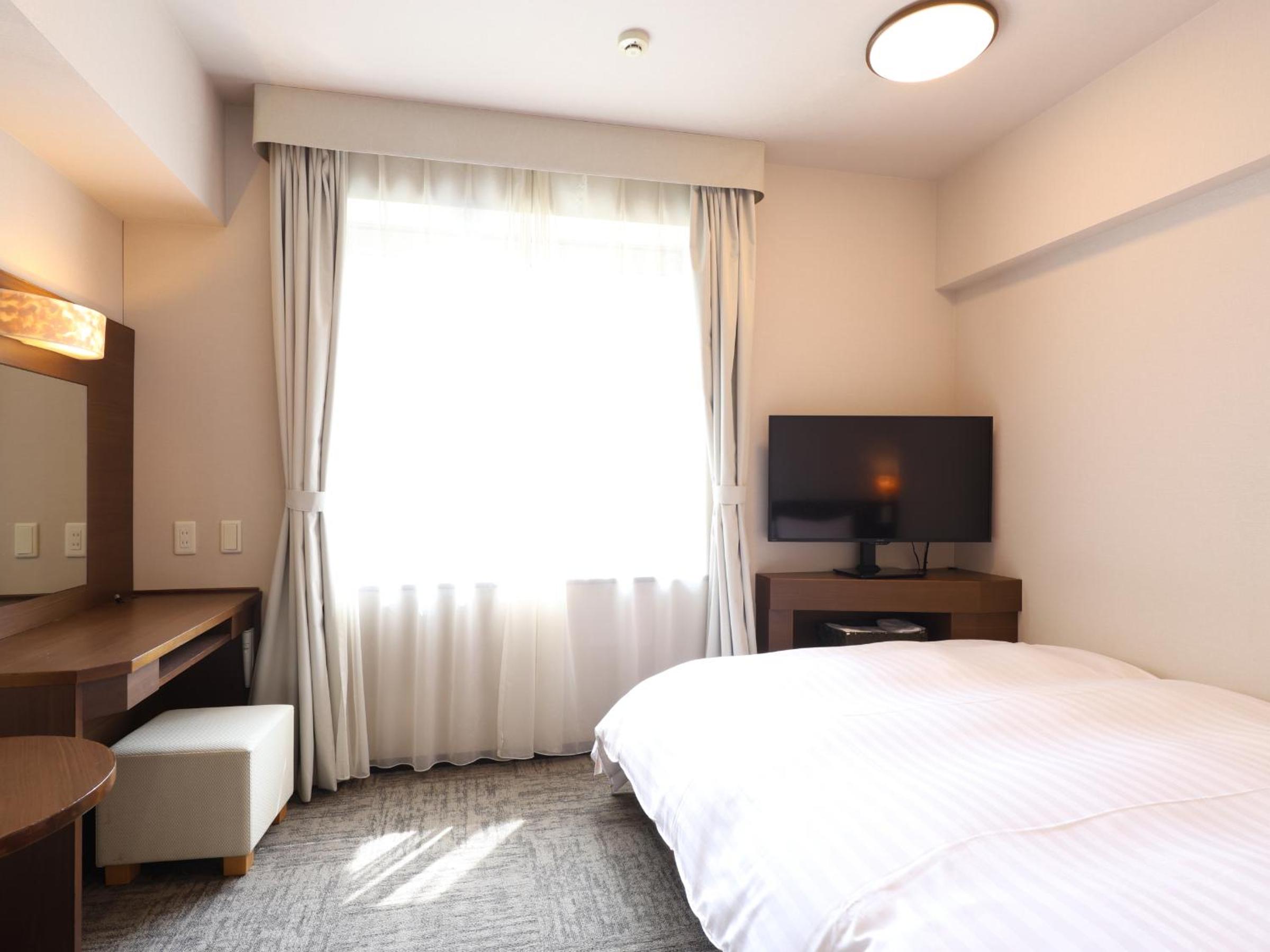 Queen Room - Non-Smoking photo 1