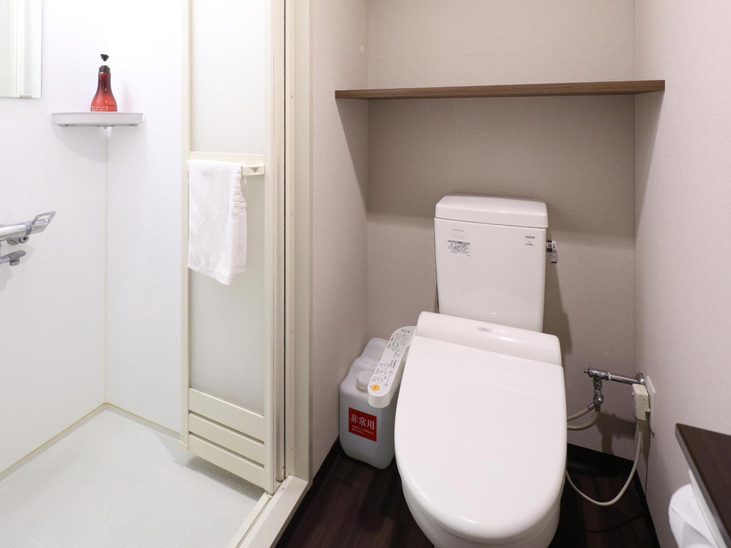 Double Room - Non-Smoking - No Daily Cleaning photo 3