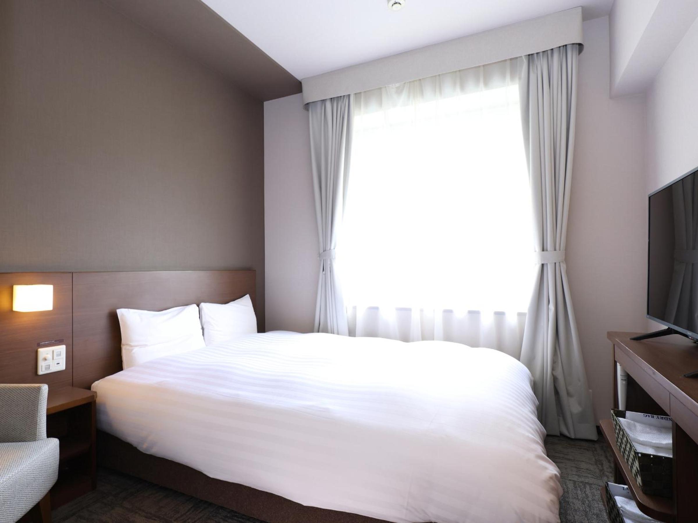 Double Room with Late Check-out 13:00 - Non-Smoking
