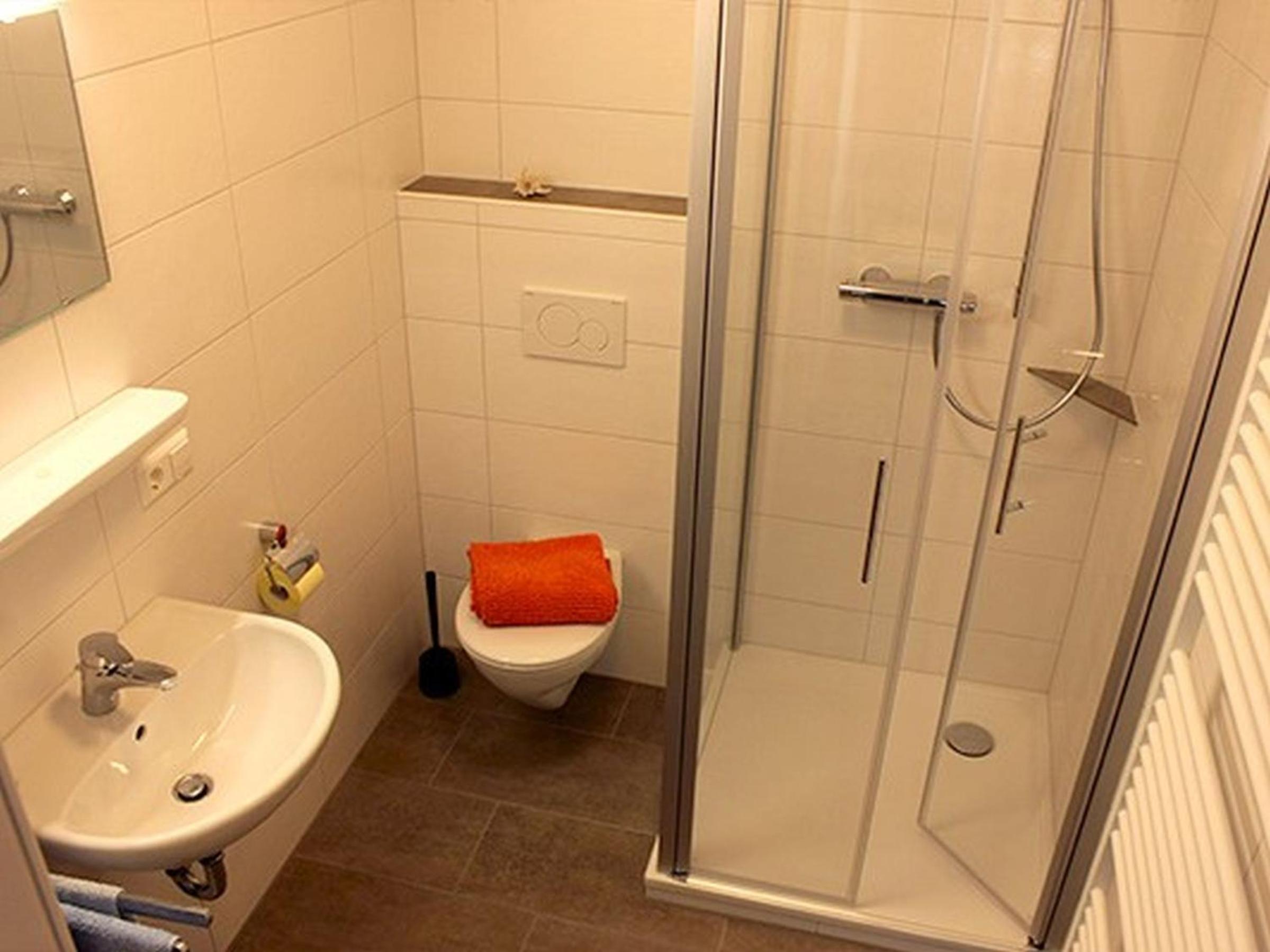 One-Bedroom Apartment with Garden photo 2