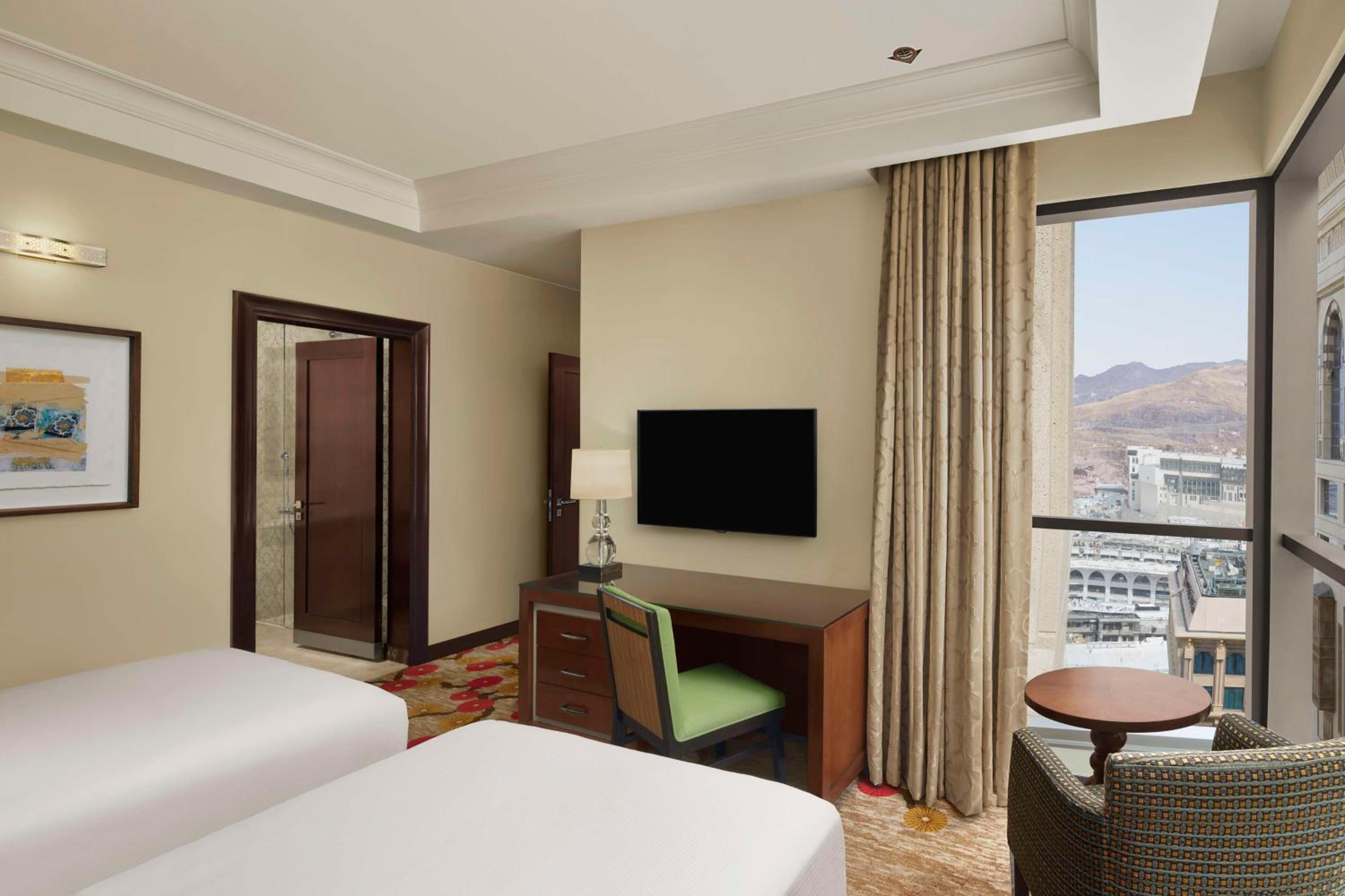 Twin Family Suite