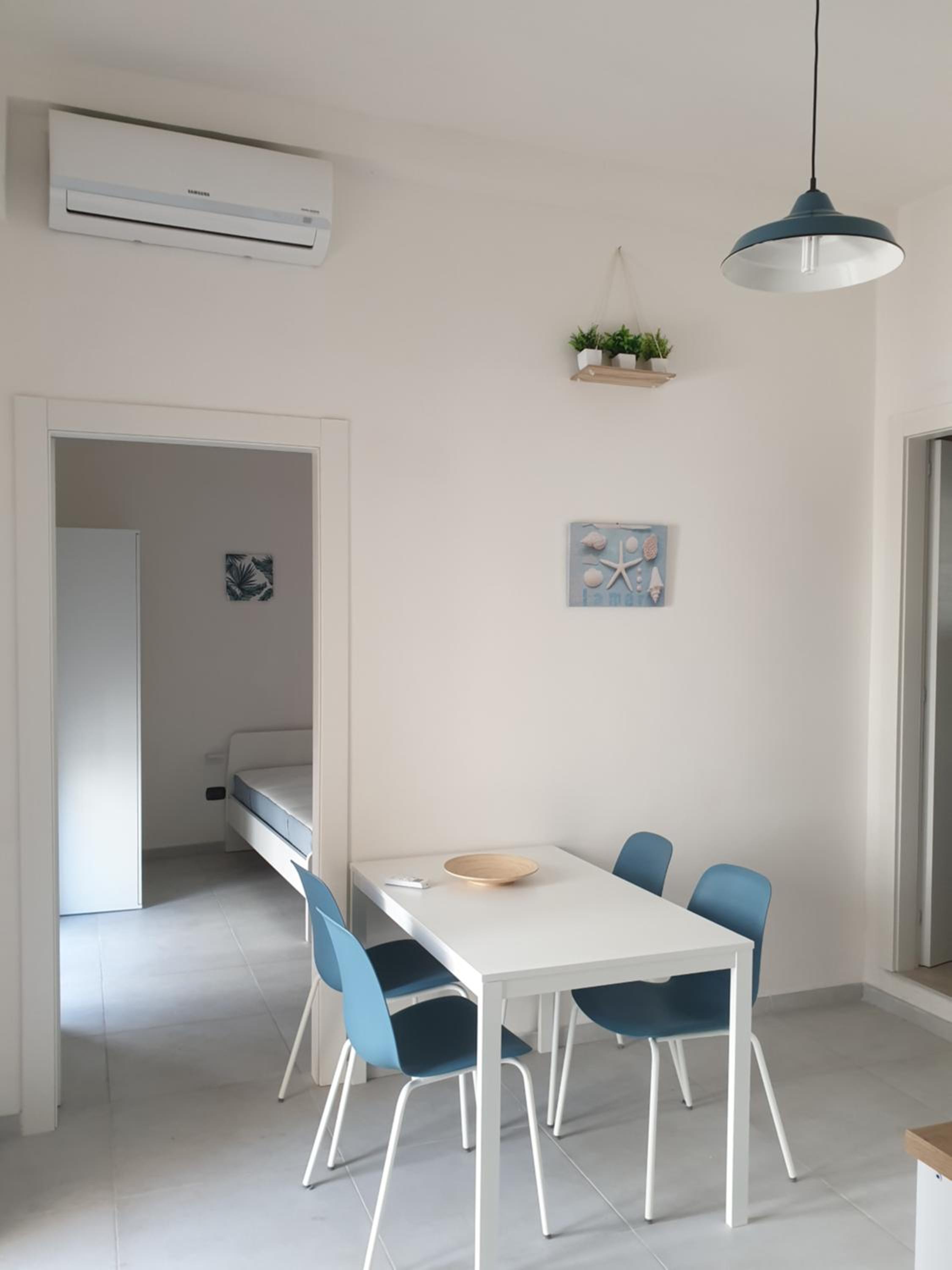 One-Bedroom Apartment with Balcony and City View photo 2