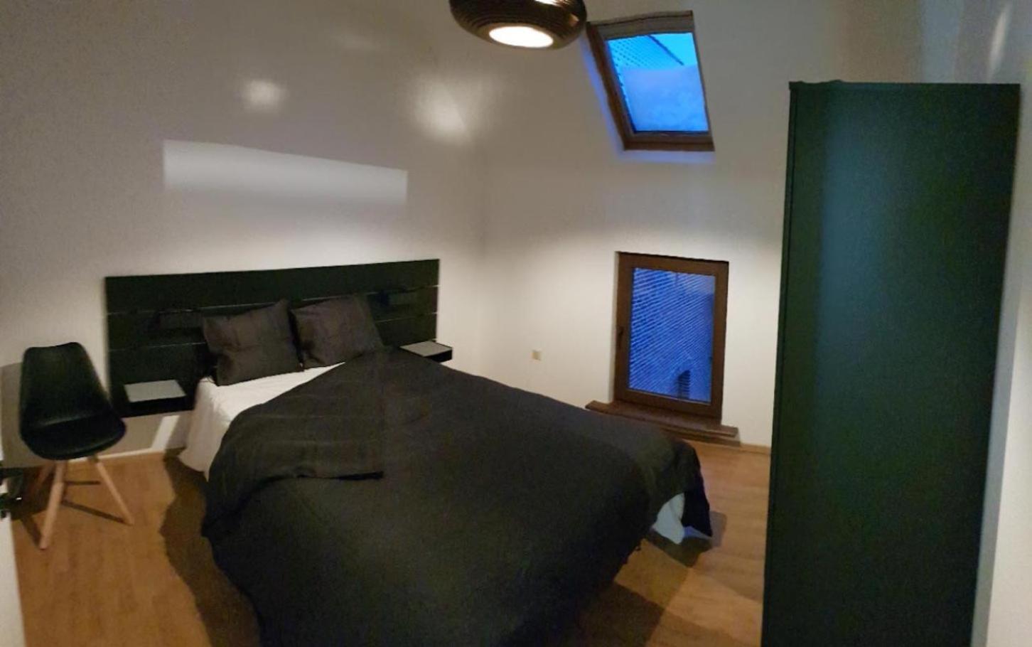 Three-Bedroom House photo 2