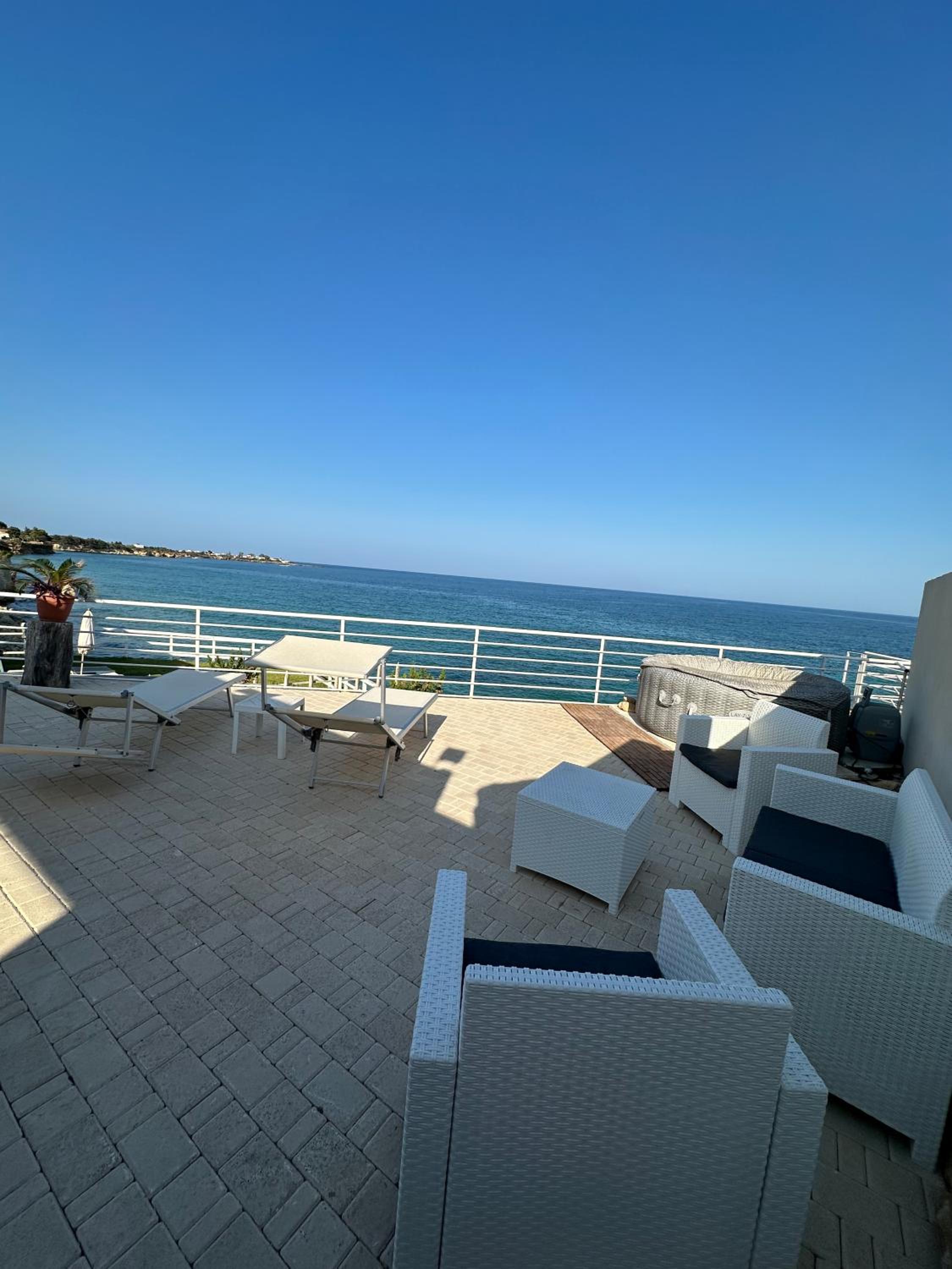 Deluxe Double Room with Sea View photo 2