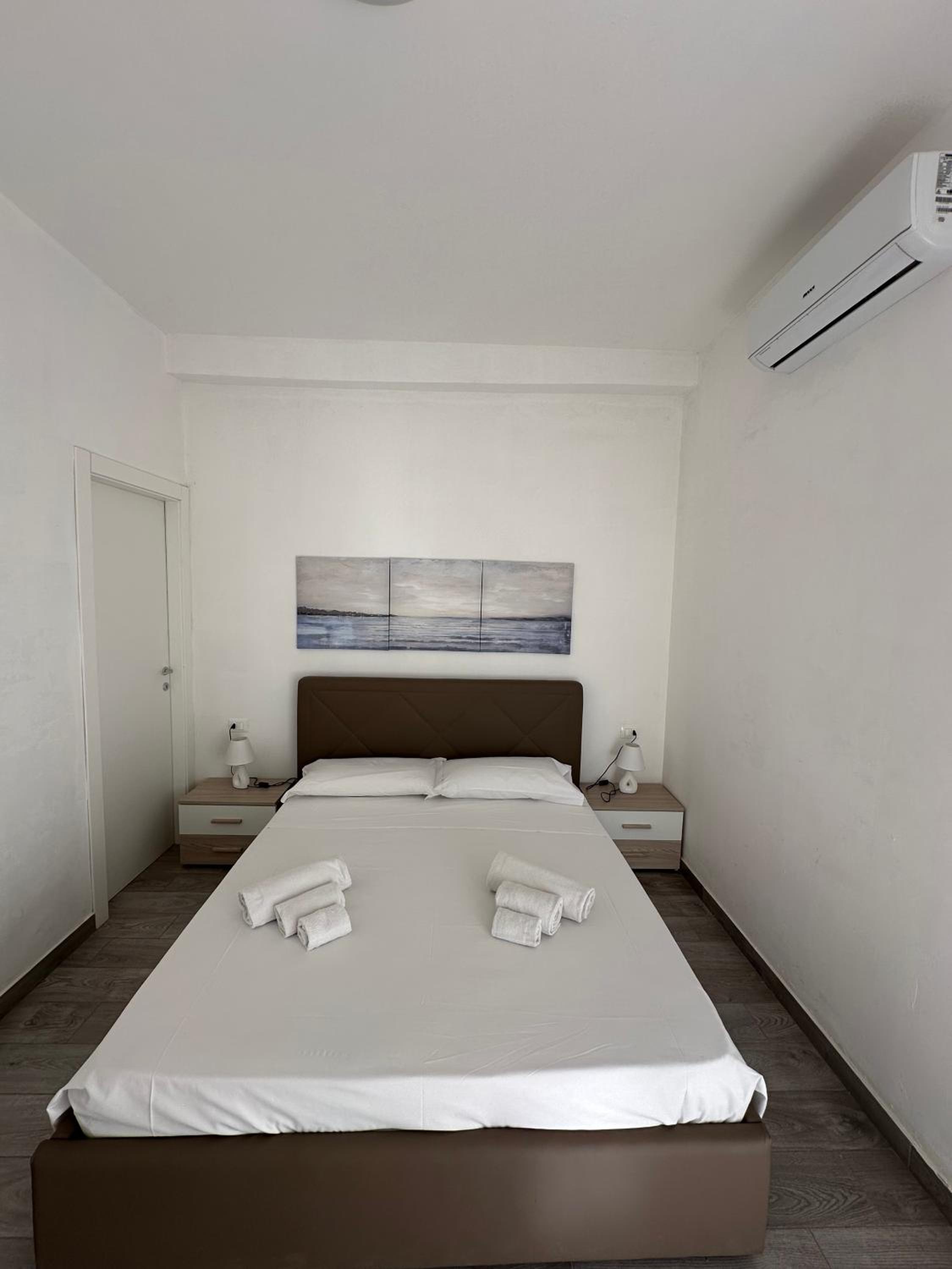 Double Room with Private Bathroom - Photo 5