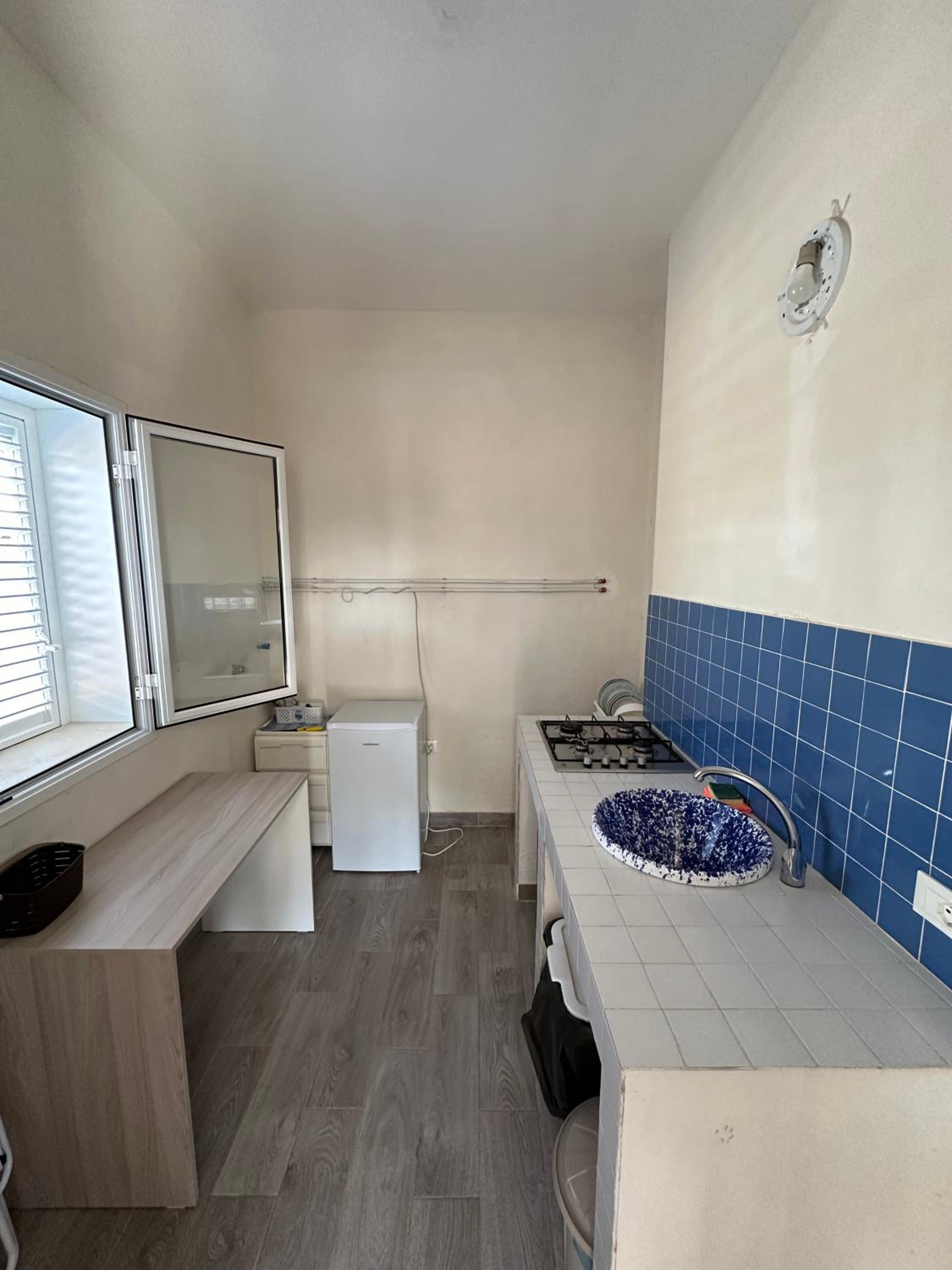 Double Room with Private Bathroom - Photo 13