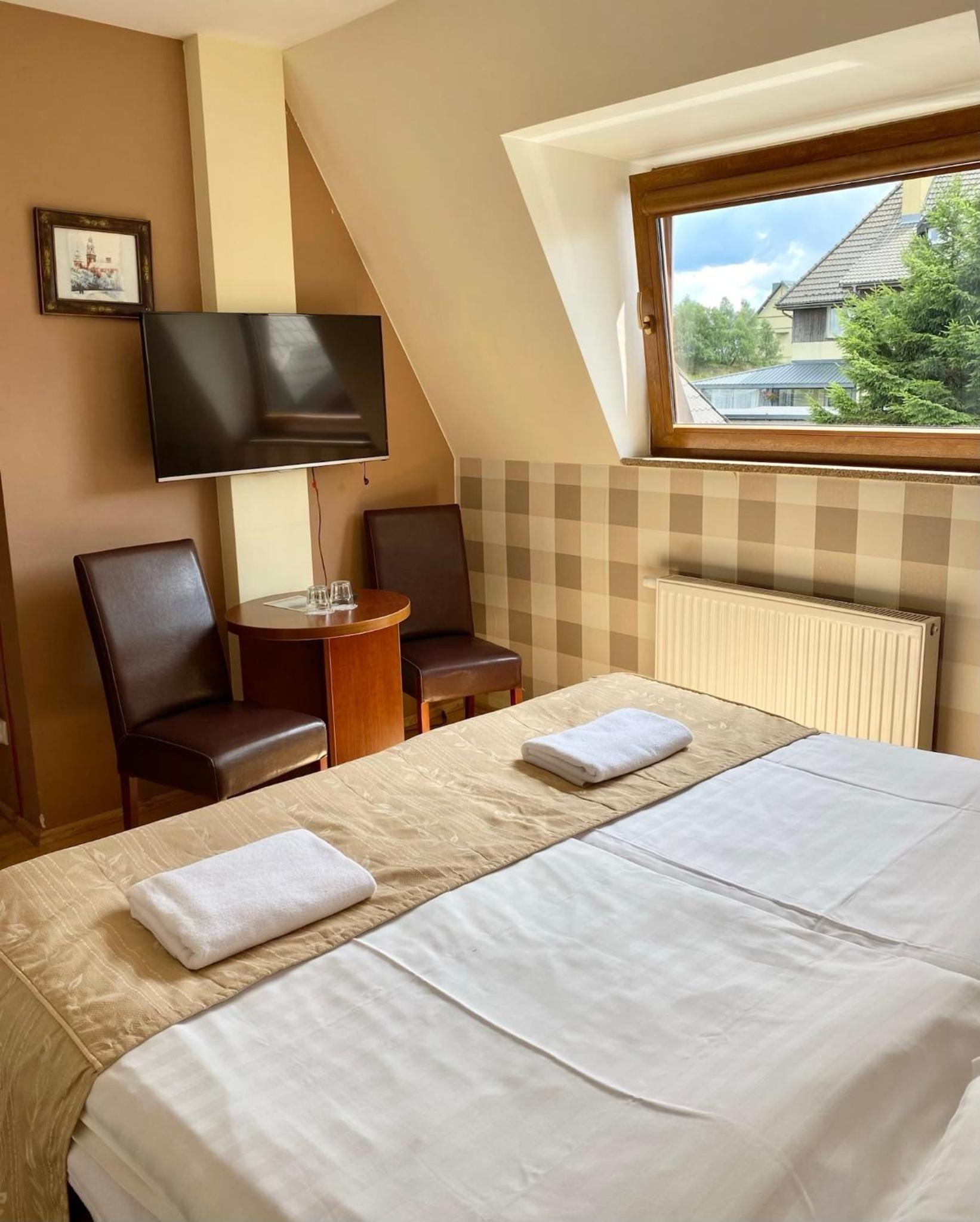 Standard Double Room - Photo 5