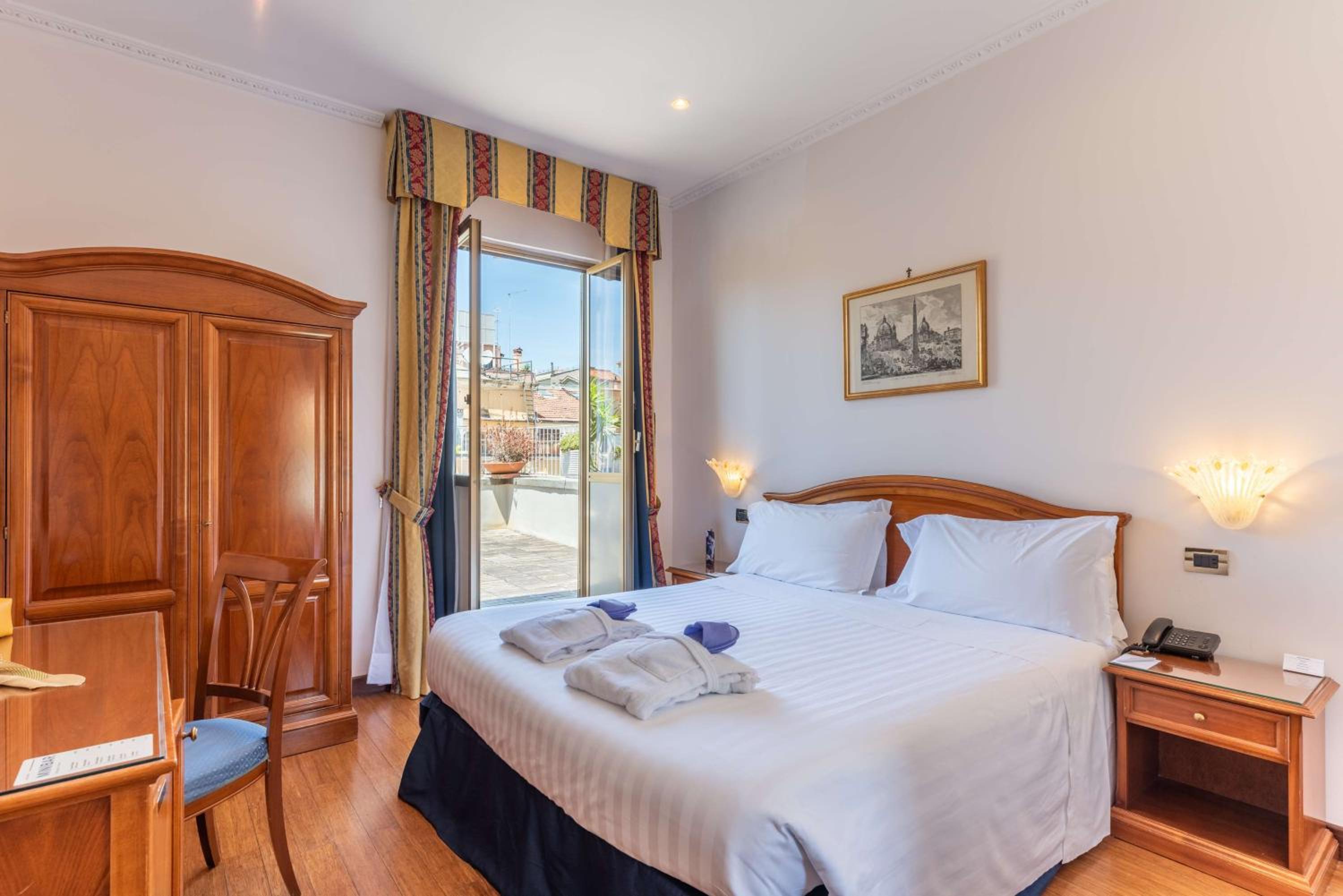 Superior King Room