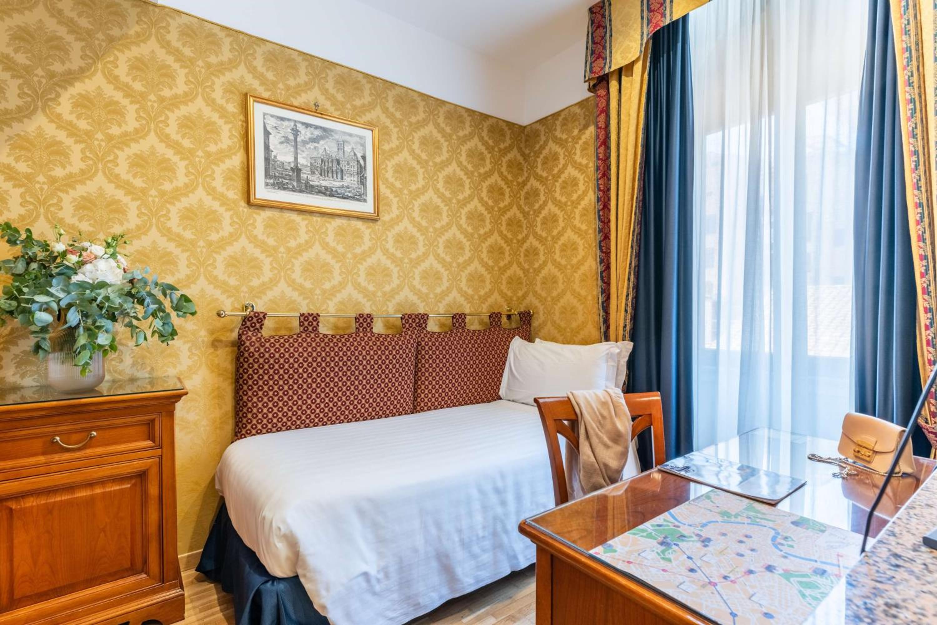 Comfort King Room