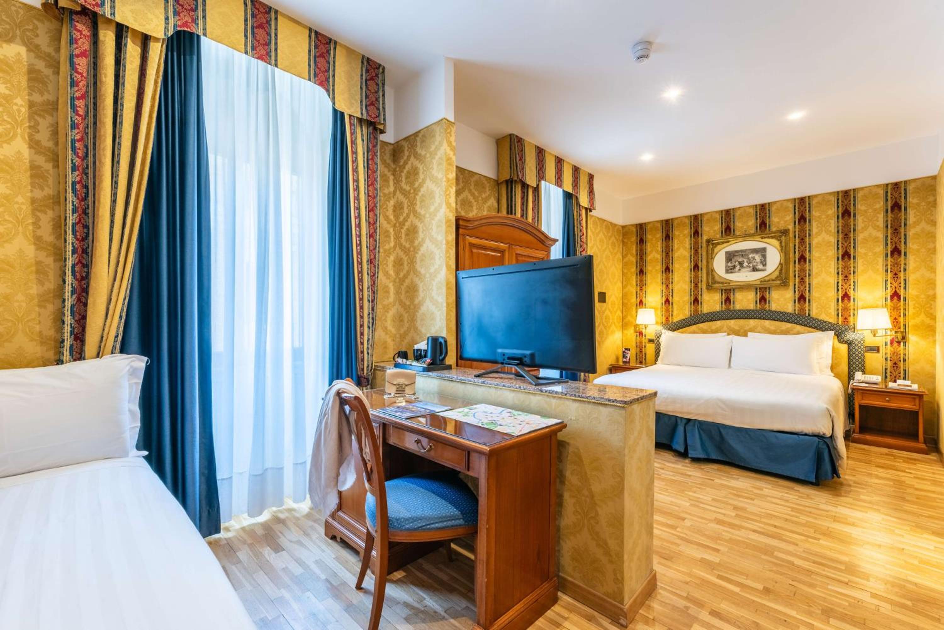 Comfort King Room