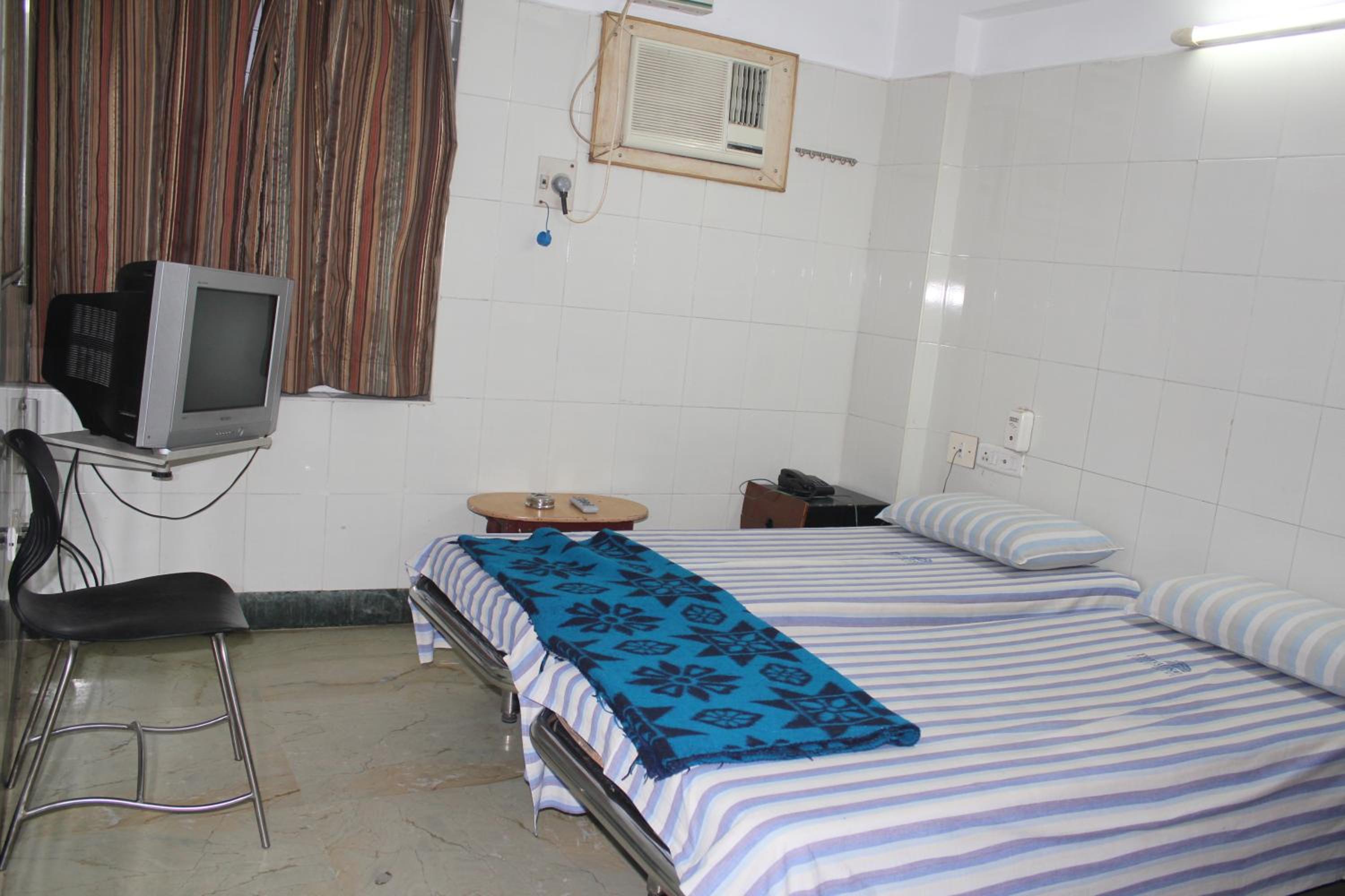 Standard Double Room - Photo 6