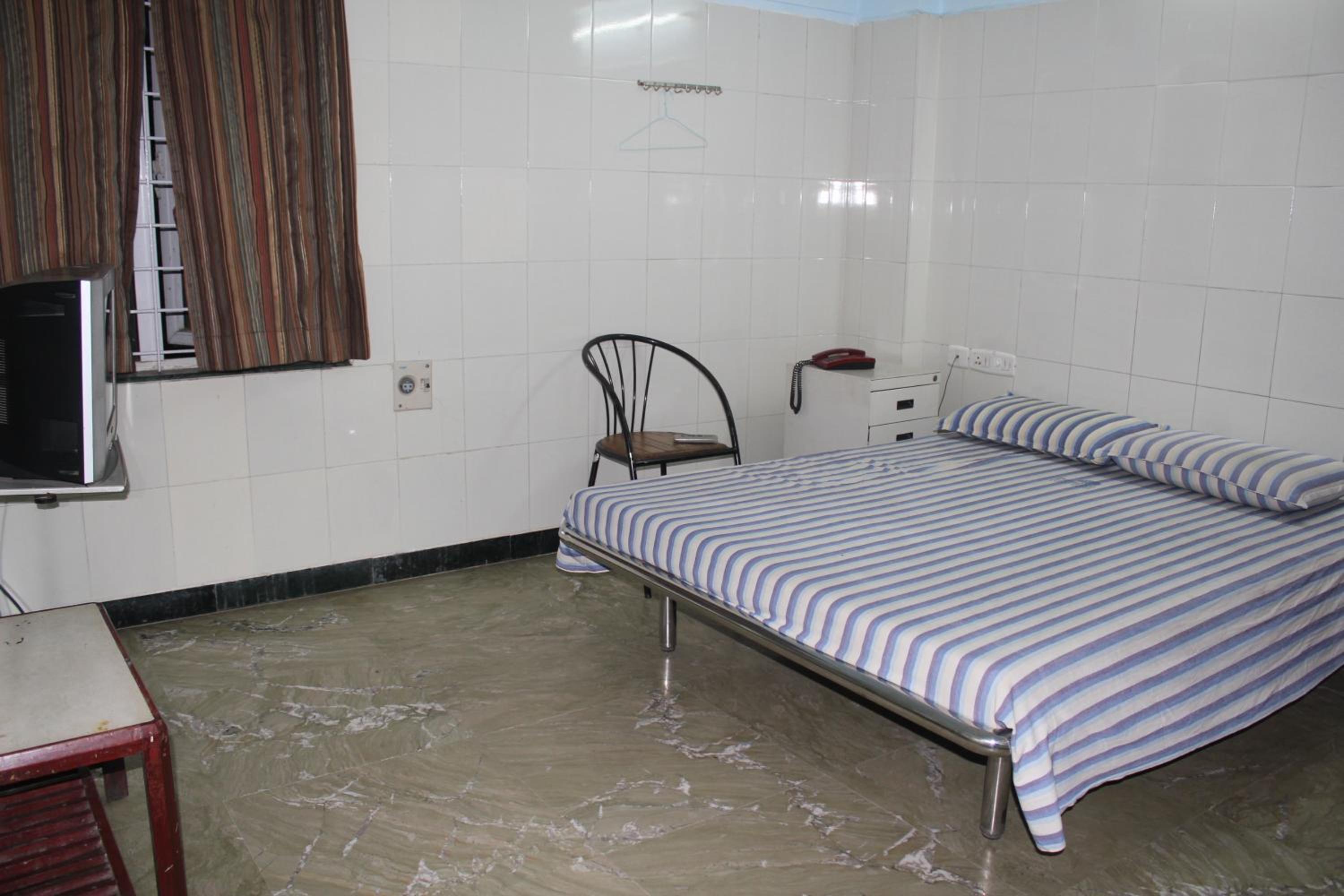 Standard Double Room - Photo 5